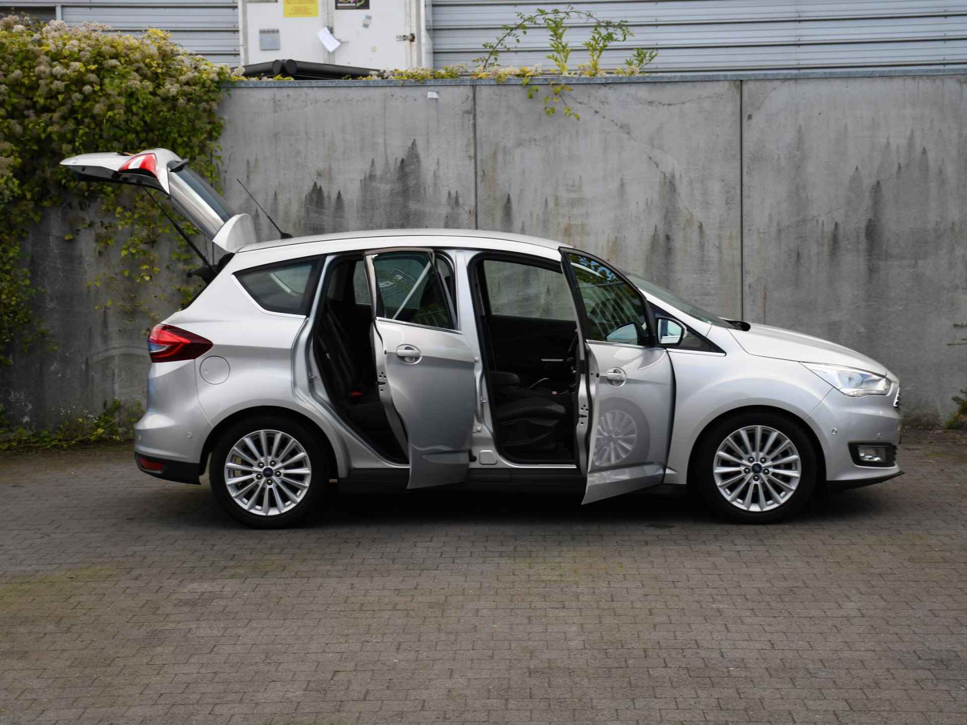 Ford C-Max Titanium 1.0 EcoBoost 125pk KEYLESS | PDC | QUICK CLEAR | NAVI | CRUISE.C | 12 MND GARANTIE - 28/30