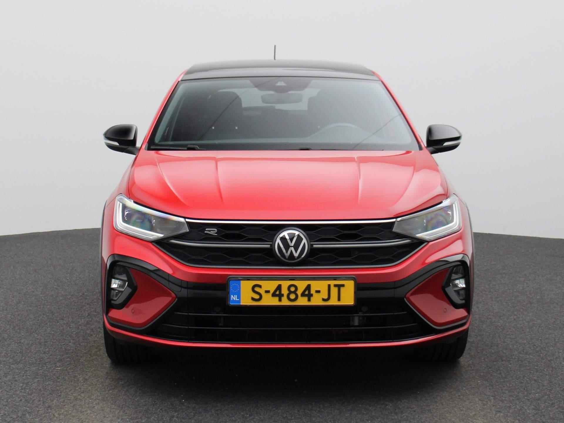 Volkswagen Taigo 1.0 TSI R-Line Business 110 PK [  R-line exterieur | R-line interieur | Navigatie | Digital cockpit pro | LED Matrix | Parkeersensoren | Camera | Keyless | Stoelverwarming | Apple carplay | Android auto | Lichtmetalen velgen | - 4/44