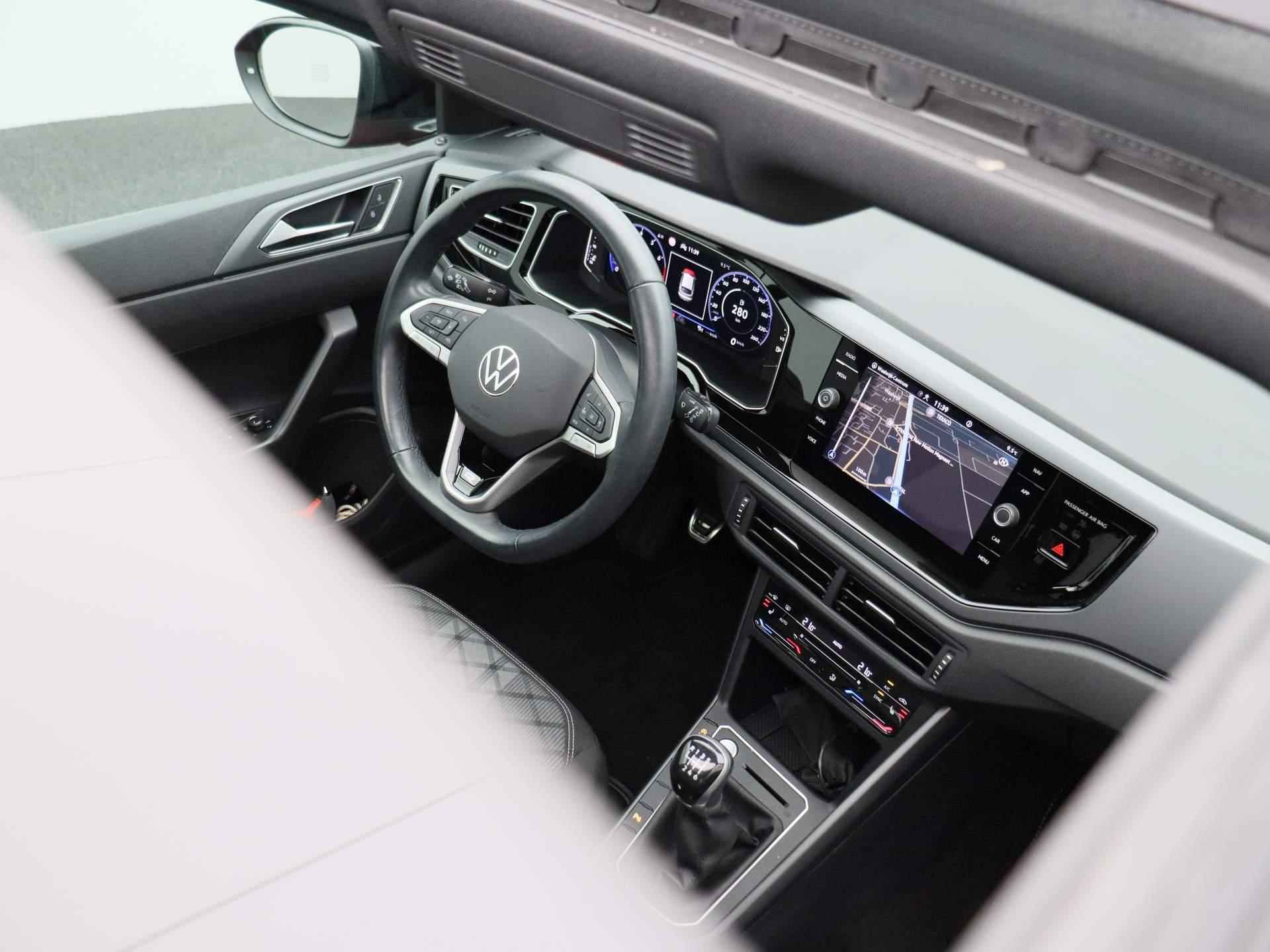 Volkswagen Taigo 1.0 TSI R-Line Business 110 PK [  R-line exterieur | R-line interieur | Navigatie | Digital cockpit pro | LED Matrix | Parkeersensoren | Camera | Keyless | Stoelverwarming | Apple carplay | Android auto | Lichtmetalen velgen | - 40/44