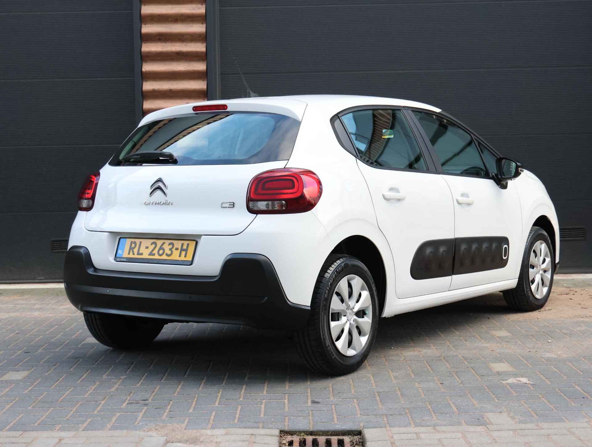 Citroen C3 1.6 BlueHDi Feel 1ste eigenaar | Navigatie | Climate control | PDC | Cruise control - 4/37