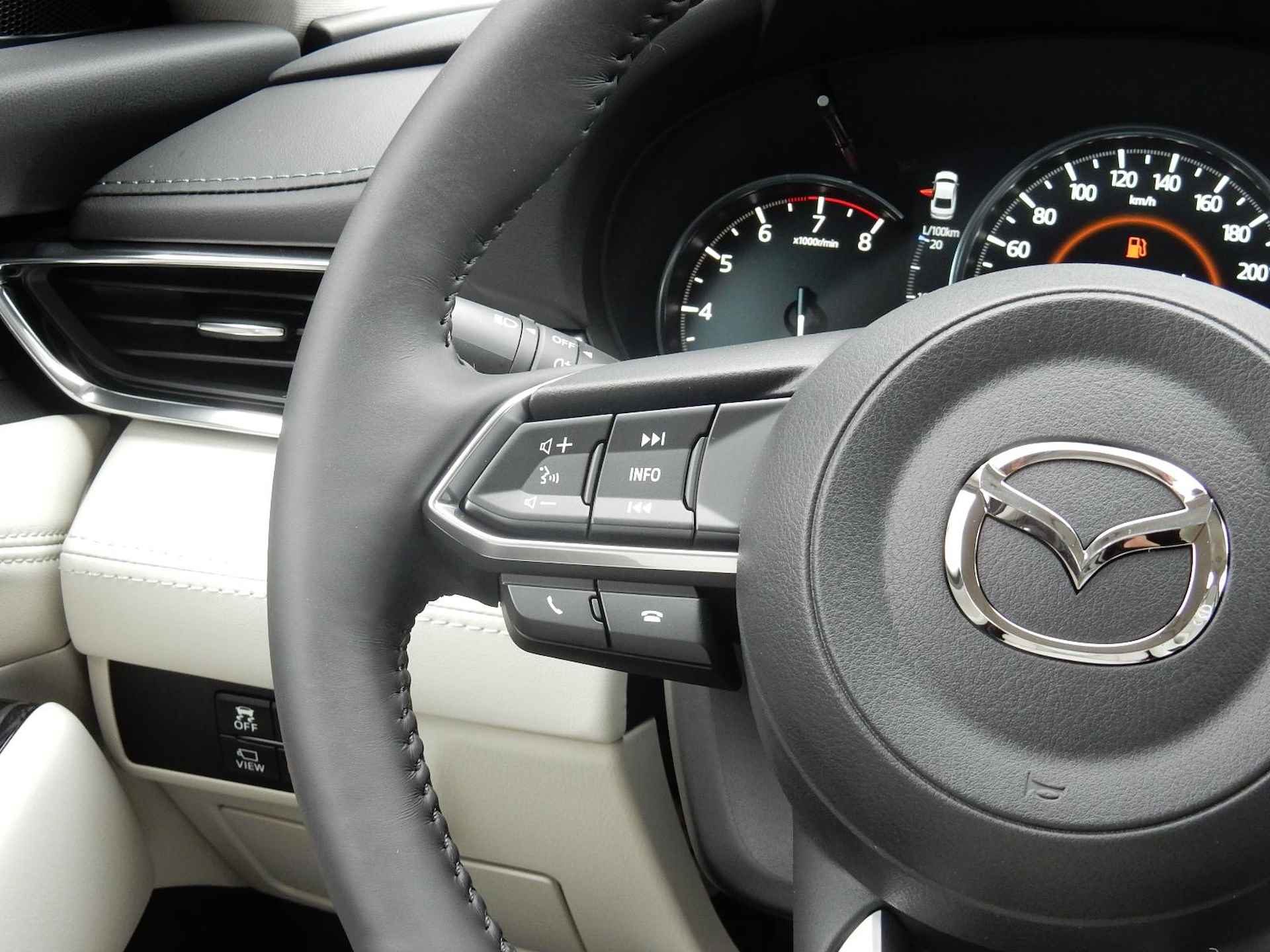 Mazda 6 SkyActiv-G 165 automaat Luxury met Wit leer en Sunroof *Trekhaak* *Dealeronderhouden* *VERWACHT* - 23/51