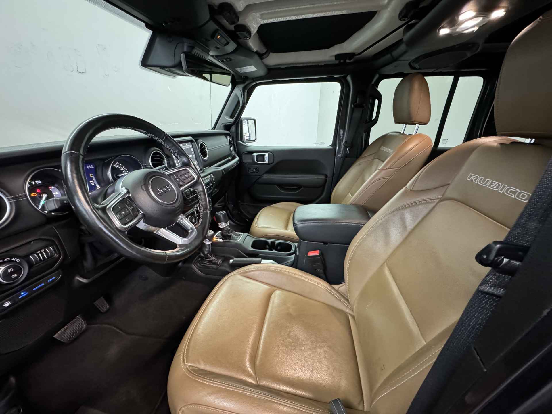 Jeep Wrangler Unlimited 4xe 380 Rubicon✅Stoelverwarming✅Stuurverwarming✅Hardtop✅Trekhaak✅Leder Bekleding✅Achteruitrijcamera✅Adaptive Cruise Control✅ - 4/73