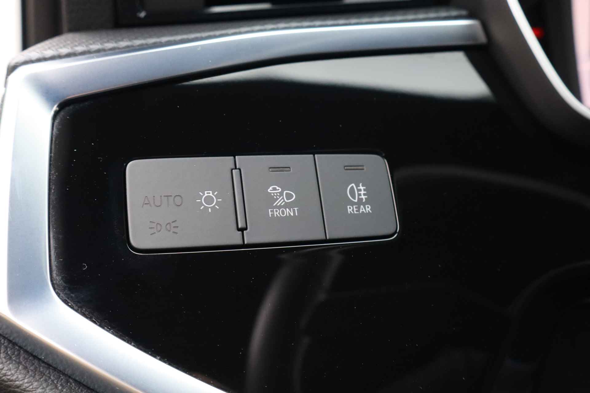 Audi Q3 35 TFSI Pro Line S NL-Auto!! Dig.Display I Apple-Carplay -- A.S. ZONDAG GEOPEND VAN 11.00 T/M 15.30 -- - 28/33