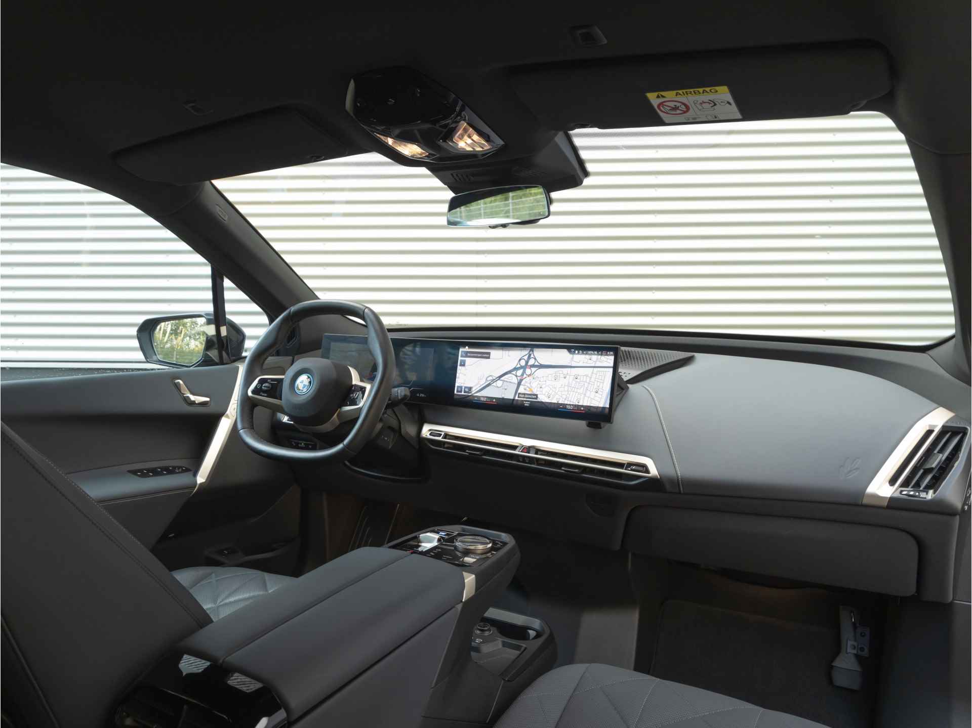 BMW iX xDrive50 - Sportpakket - Stoelventilatie - ACC - Parking Ass Prof - Lasers - 112 kWh - 3/37