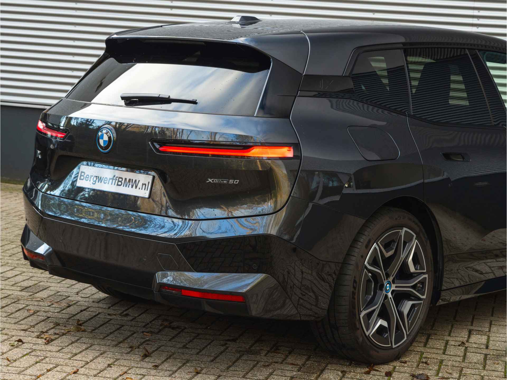 BMW iX xDrive50 - Sportpakket - Stoelventilatie - ACC - Parking Ass Prof - Lasers - 112 kWh - 9/37