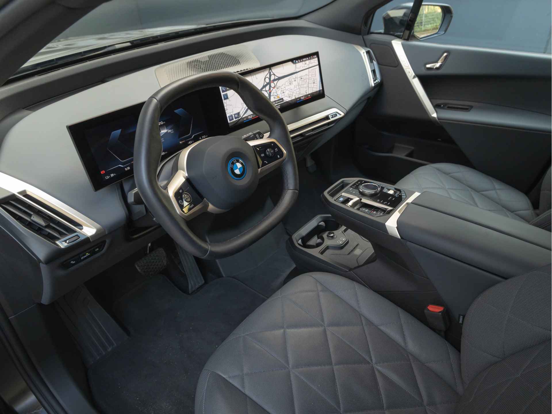 BMW iX xDrive50 - Sportpakket - Stoelventilatie - ACC - Parking Ass Prof - Lasers - 112 kWh - 14/37