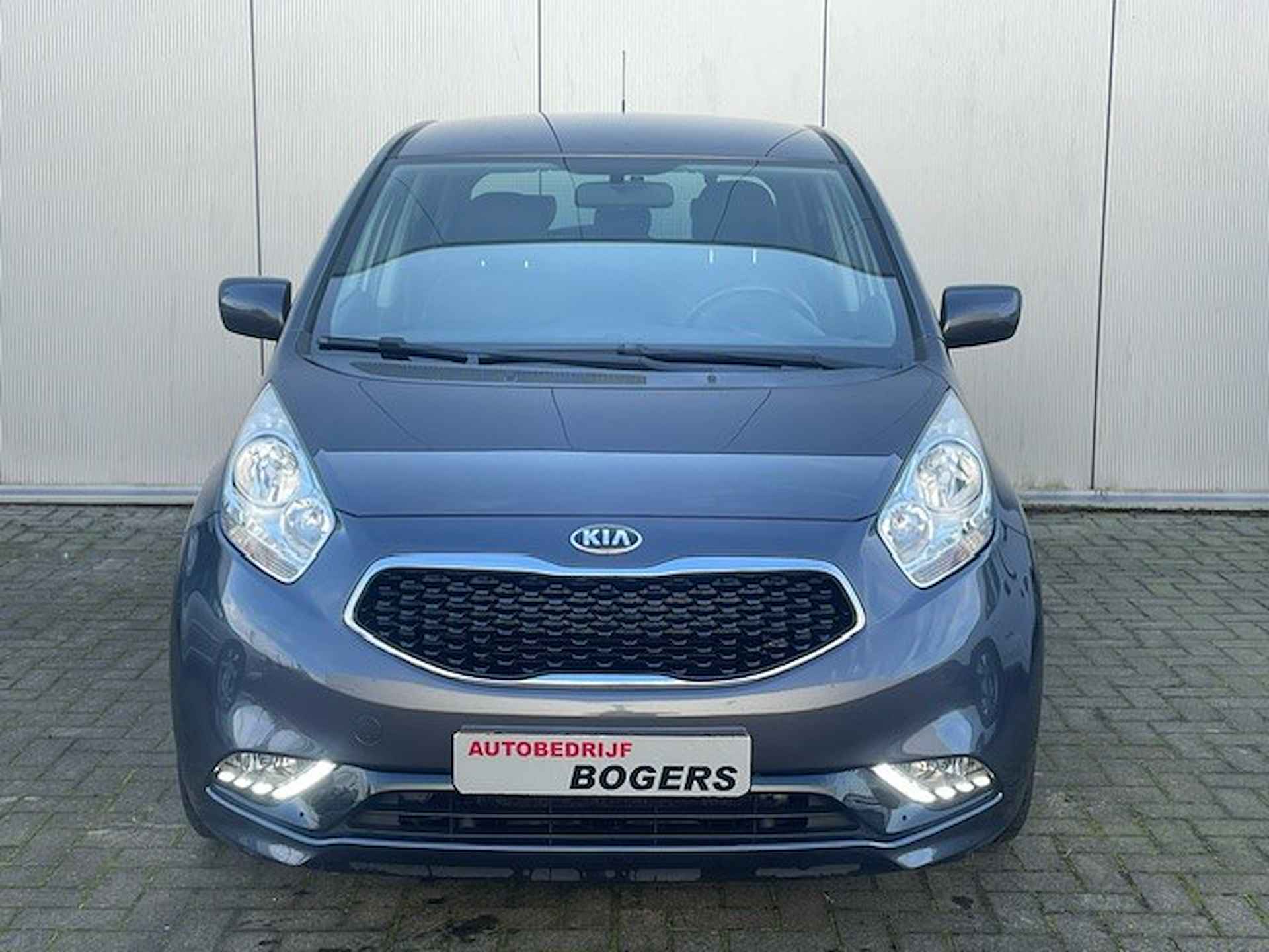 Kia Venga 1.4 CVVT DynamicPLusLine Navigatie, Climate control, Cruise Control, Trekhaak, 16"Lm, Achteruitrijcamera, Parkeersensoren - 22/24