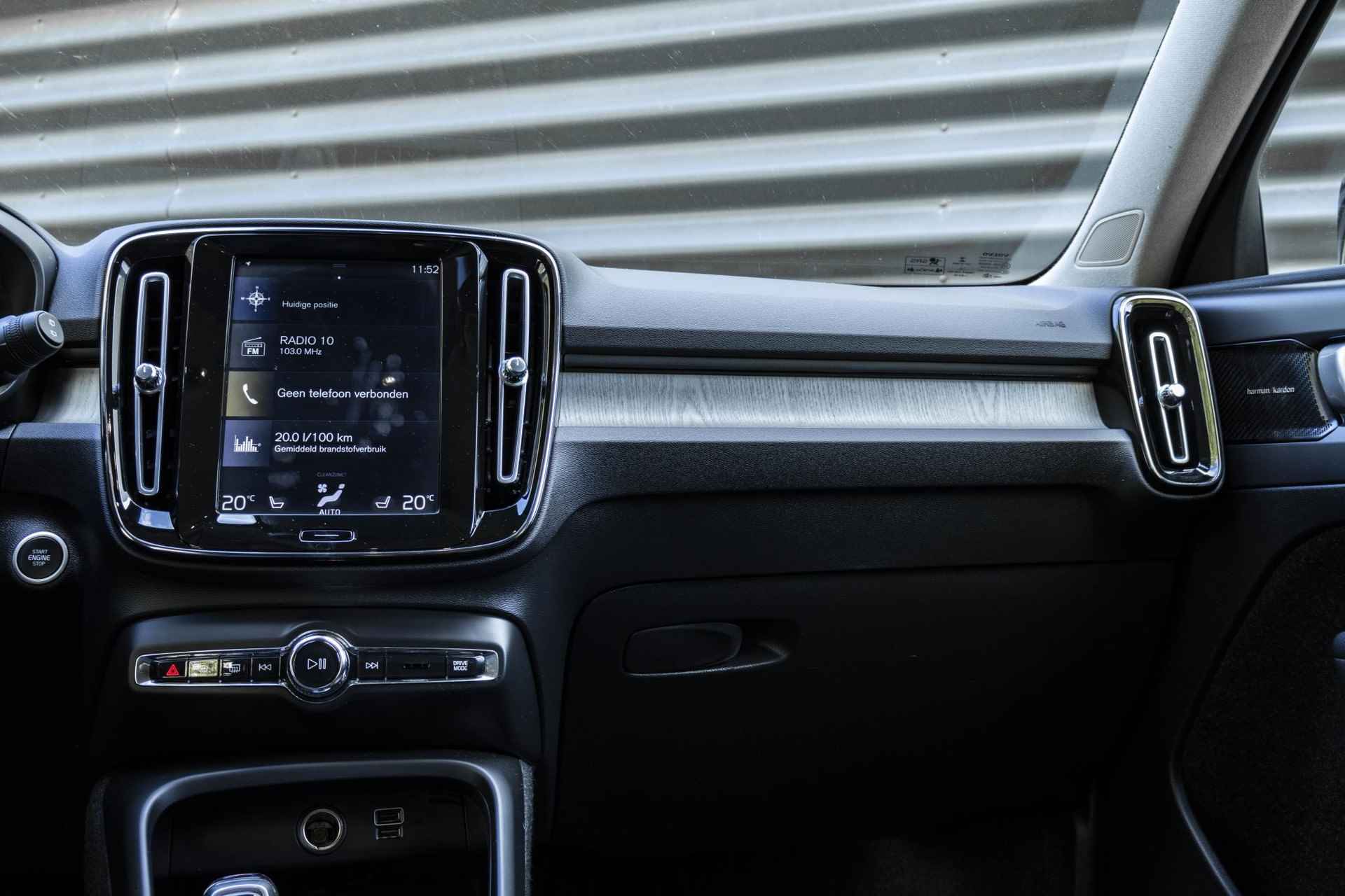 Volvo XC40 T3 Automaat Inscription | Premium Audio by Harman Kardon | Parkeerverwarming | Adaptive Cruise Control | Blind Spot | Park Assist voor en Achter | Parkeercamera - 27/36