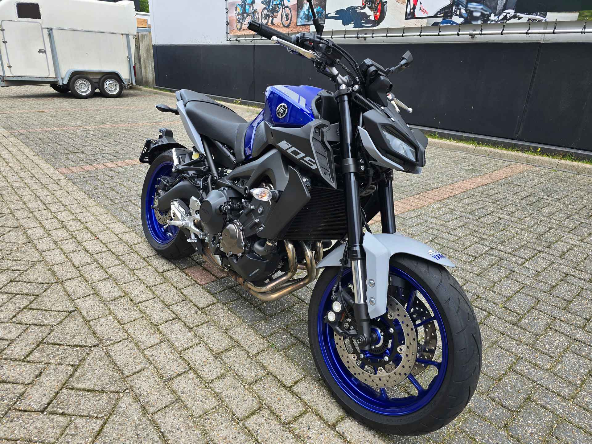 Yamaha MT 09 ABS - 4/23