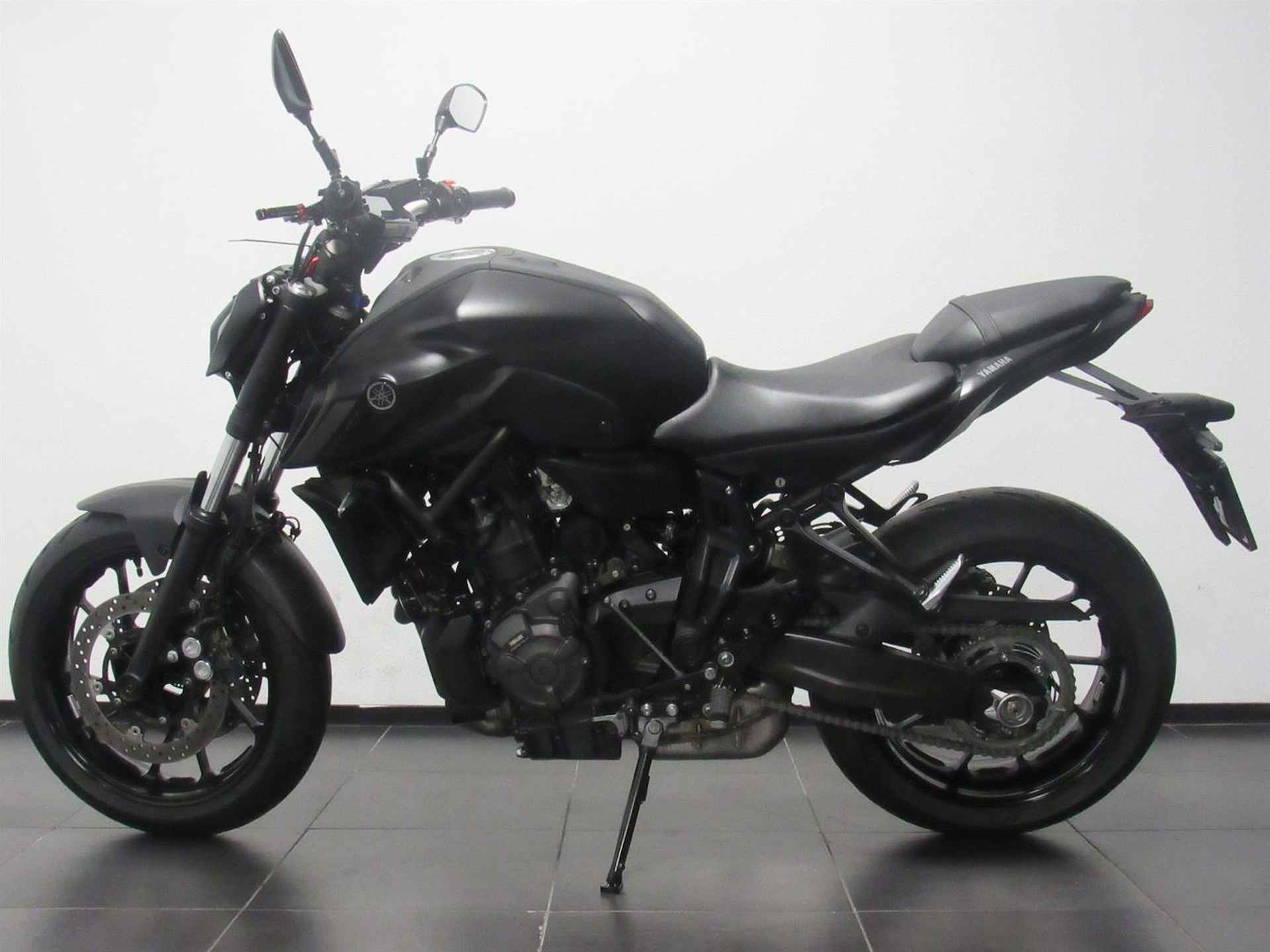 Yamaha MT-07 ABS - 2022 - 4/7