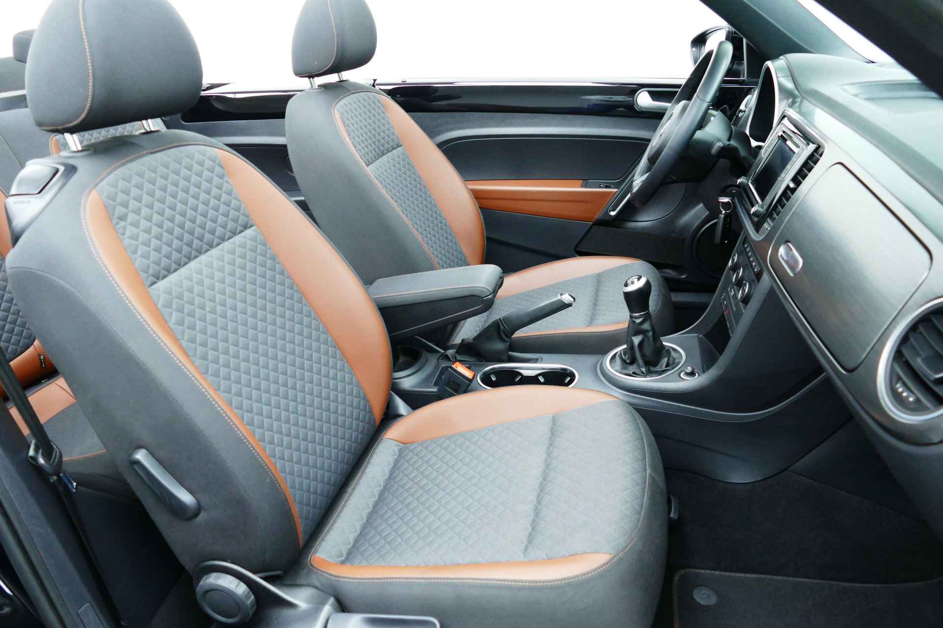 Volkswagen Beetle Cabriolet 1.2 TSI Exclusive Series. Navi, Camera, Clima, Cruise, Stoelverw, Xenon/Led, 18"LMV - 5/41