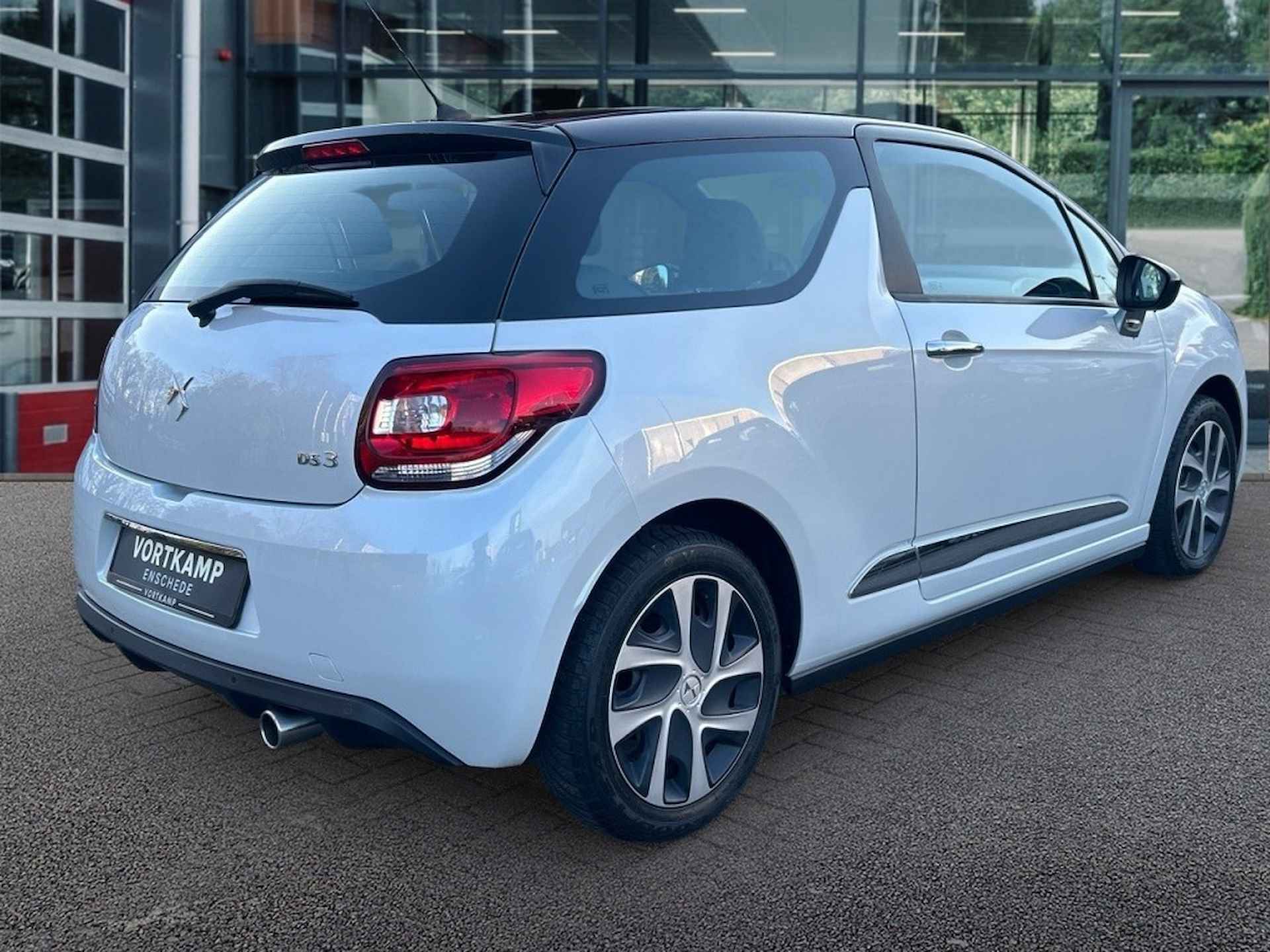 CITROEN Ds3 1.2 PURE TECH SO CHIC CAMERA/CRUISE/AIRCO - 5/22