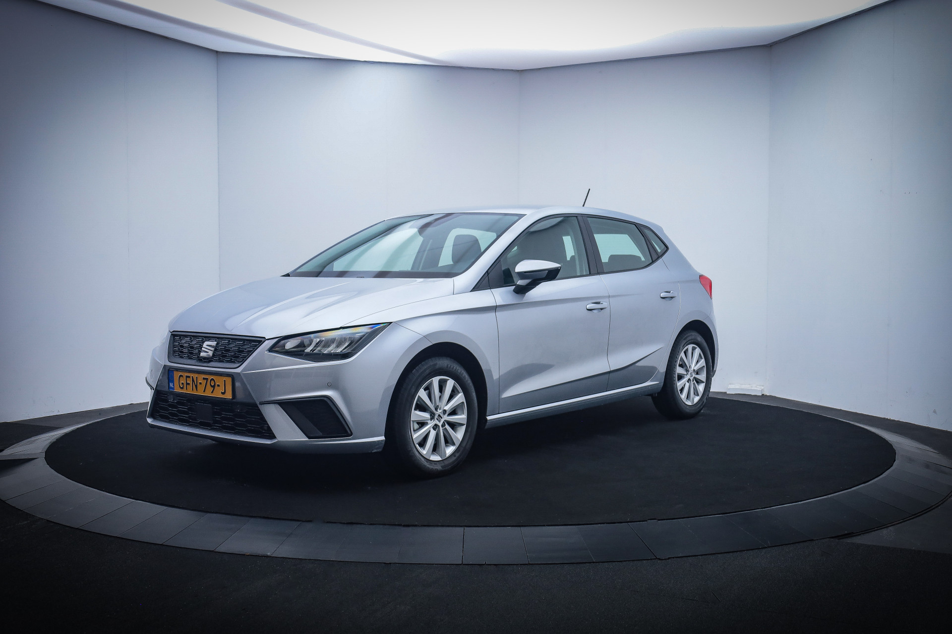 SEAT Ibiza 1.0TSI Dsg LED/CAMERA/CARPLAY/CLIMA/CRUISE/LANE ASSIST/PDC V+A/LMV