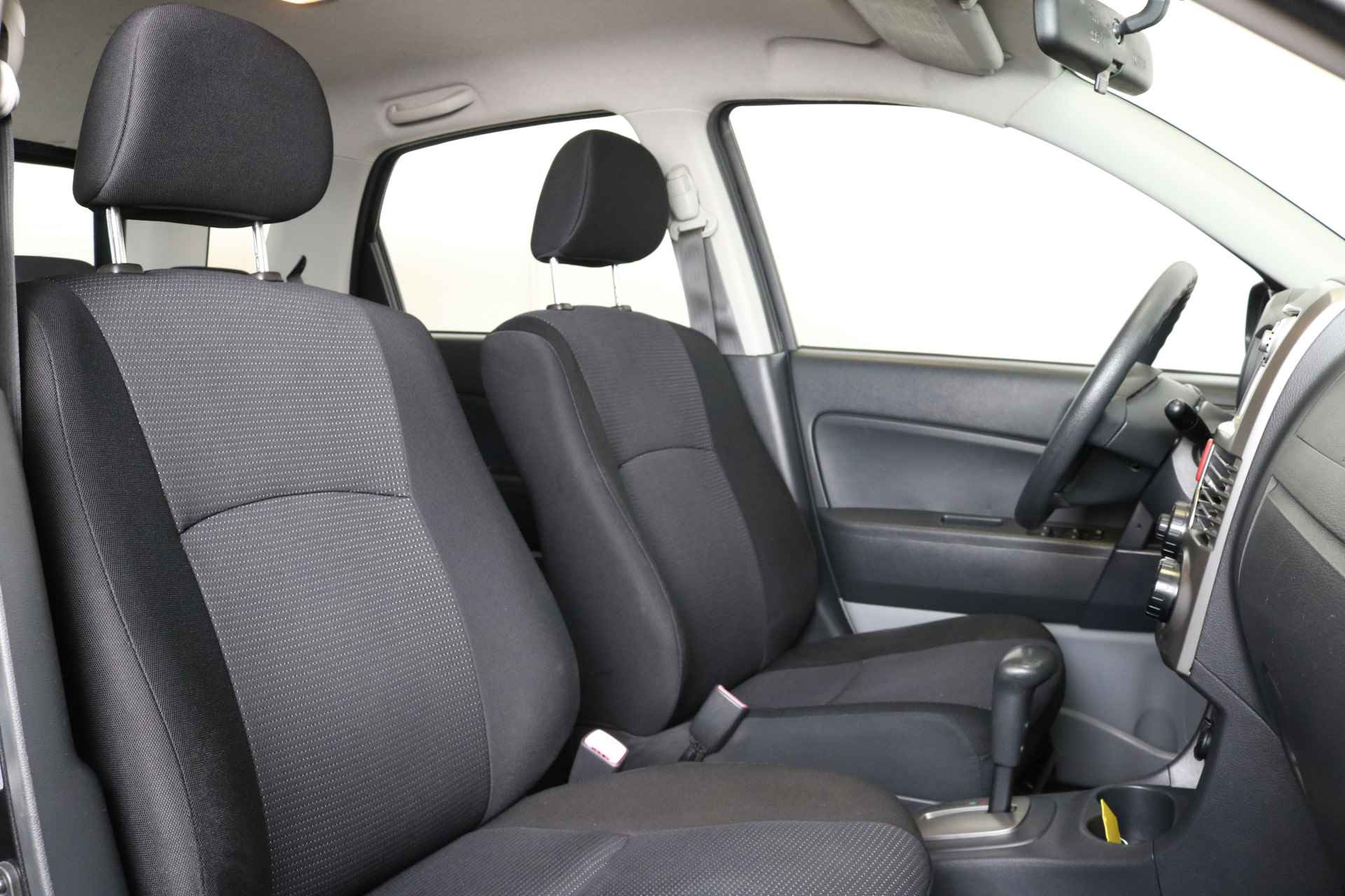 Daihatsu Terios 1.5-16V 2WD Explore Automaat | Airco | Radio/CD | Afneembare Trekhaak | Elektrische Ramen & Spiegels | - 14/34