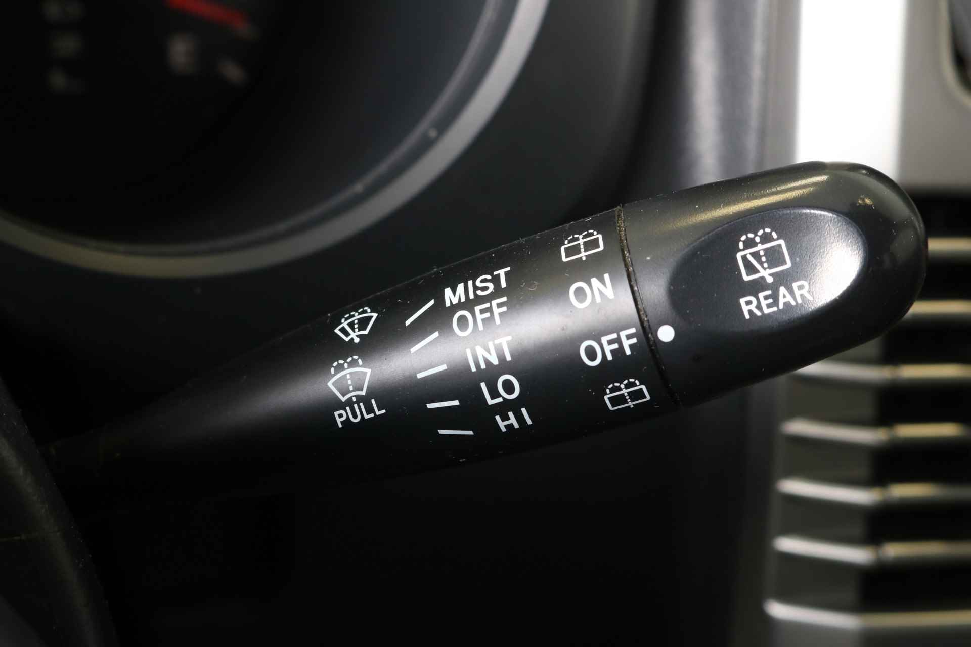 Daihatsu Terios 1.5-16V 2WD Explore Automaat | Airco | Radio/CD | Afneembare Trekhaak | Elektrische Ramen & Spiegels | - 27/34