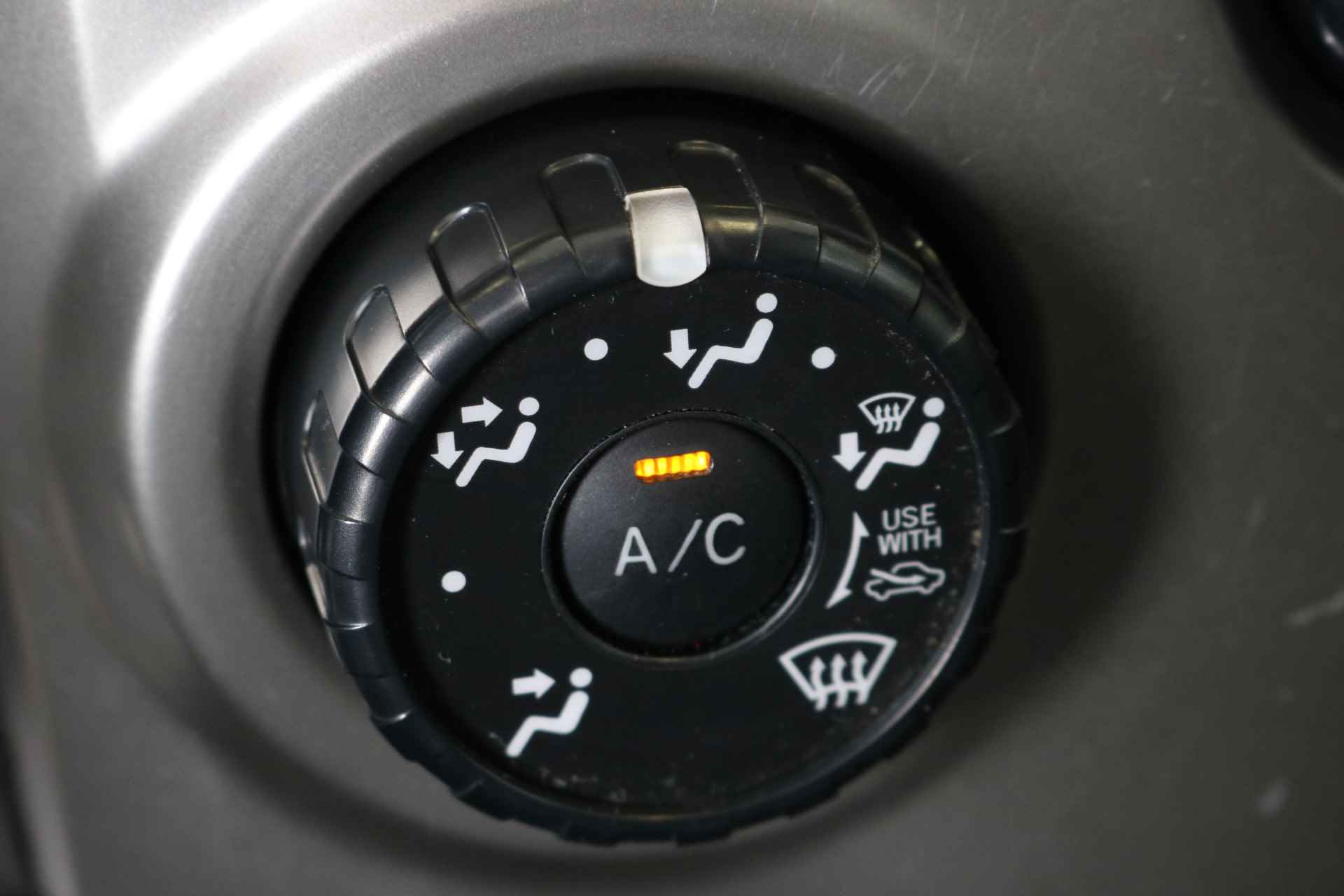 Daihatsu Terios 1.5-16V 2WD Explore Automaat | Airco | Radio/CD | Afneembare Trekhaak | Elektrische Ramen & Spiegels | - 30/34