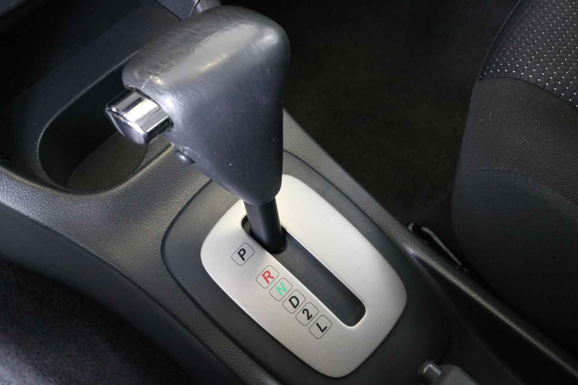 Daihatsu Terios 1.5-16V 2WD Explore Automaat | Airco | Radio/CD | Afneembare Trekhaak | Elektrische Ramen & Spiegels | - 32/34