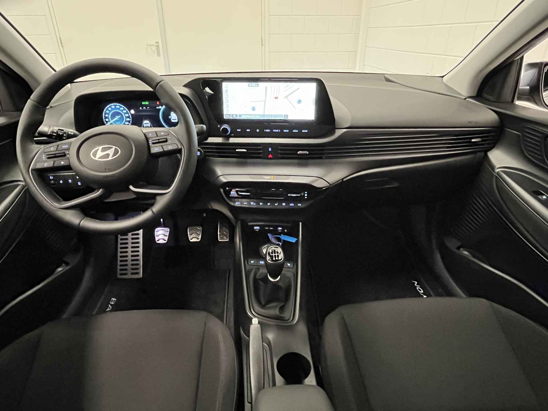 Hyundai Bayon 1.0 T-GDI Premium FACELIFT Met Navigatie, Climate Control en Stoelverwarming Direct leverbaar! - 28/43