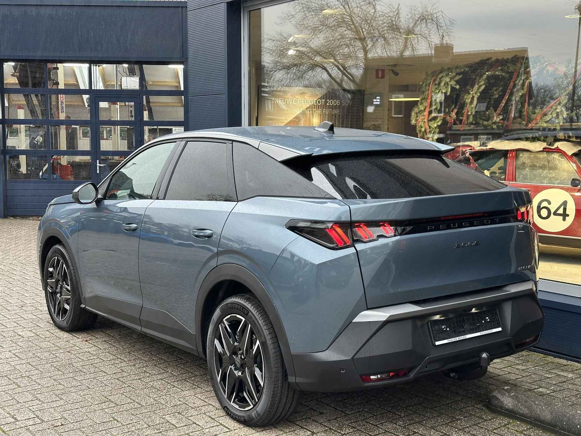 Peugeot 3008 1.2 Hybrid 136 Allure | Nieuwe Auto | Trekhaak 1200 KG Trekvermogen | Registratie 2025 mogelijk | Panoramic Navigation Pack | 360 Vision & Drive Assist Pack | Climate Control | Stuurverwarming | Camera | Adaptieve Cruise Control | 19 Inch Lichtmetalen Velgen | LED Verlichting | - 7/50