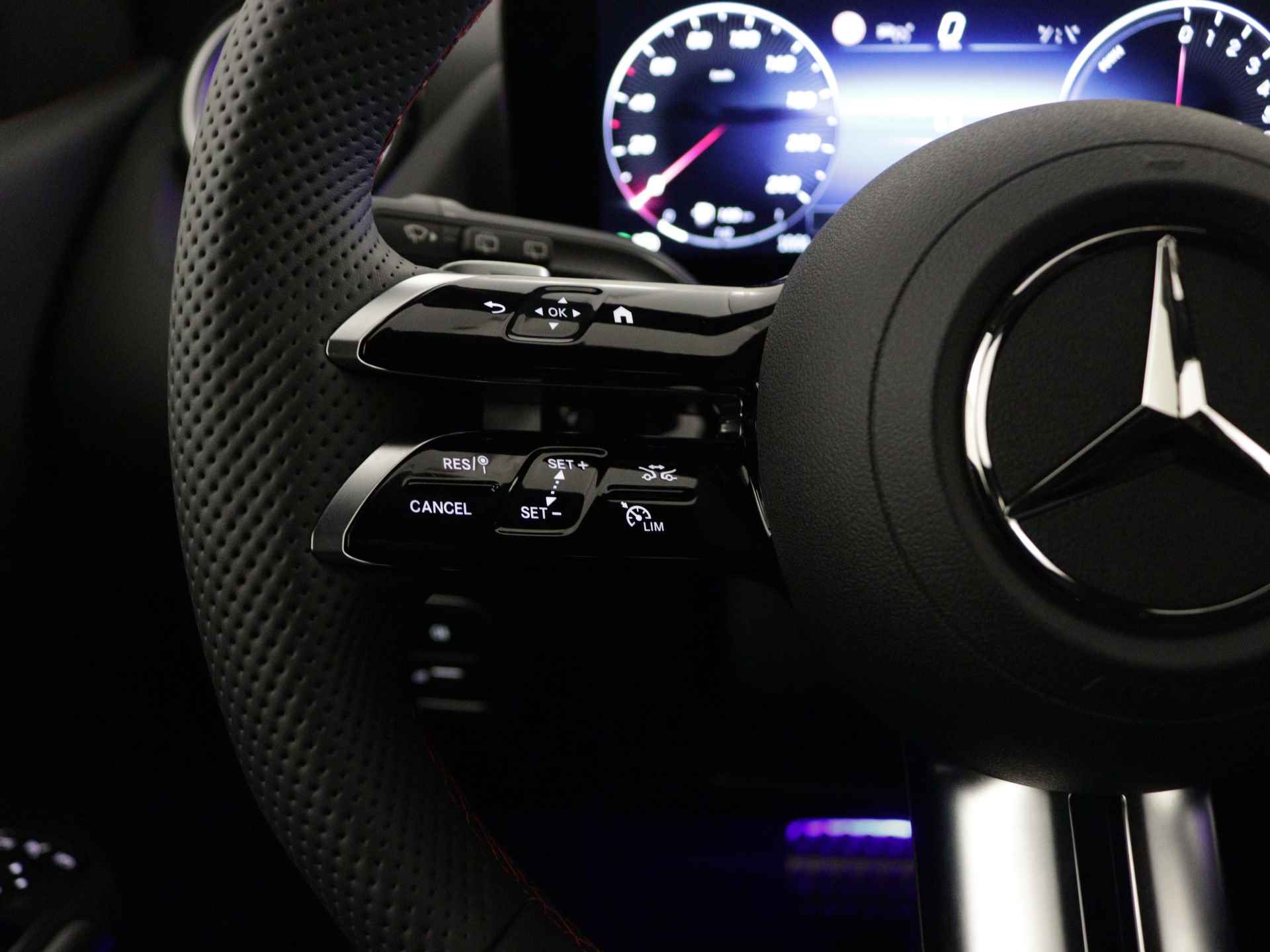Mercedes-Benz B-Klasse 250 e AMG Line | Nightpakket | Premium pakket | USB-pakket Plus | EASY PACK achterklep | Keyless-Go comfortpakket | Dodehoekassistent | Verwarmde stoelen vooraan | MBUX augmented reality voor navigatie | - 18/39