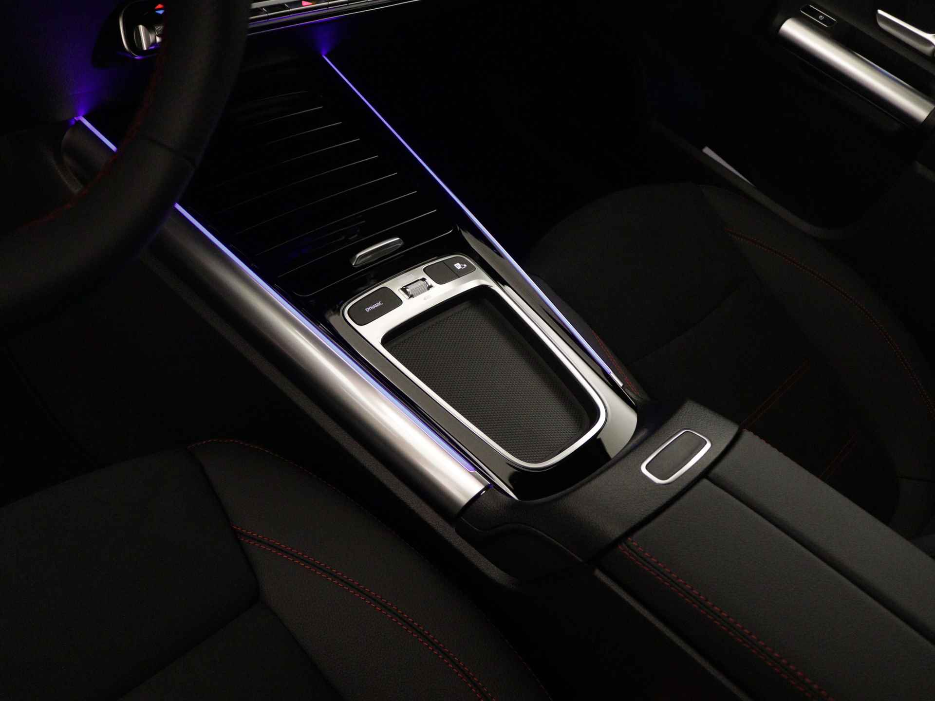Mercedes-Benz B-Klasse 250 e AMG Line | Nightpakket | Premium pakket | USB-pakket Plus | EASY PACK achterklep | Keyless-Go comfortpakket | Dodehoekassistent | Verwarmde stoelen vooraan | MBUX augmented reality voor navigatie | - 26/39
