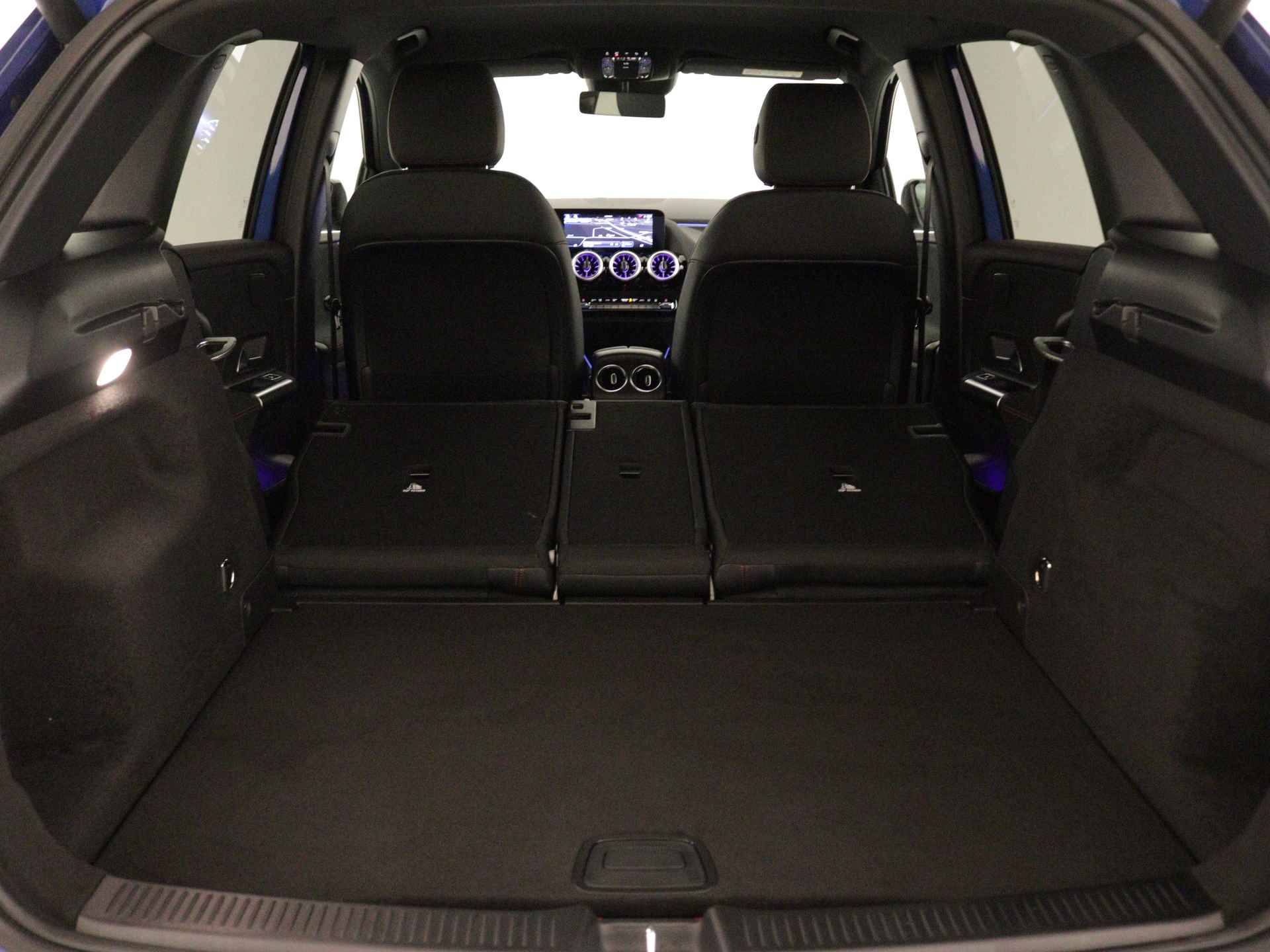 Mercedes-Benz B-Klasse 250 e AMG Line | Nightpakket | Premium pakket | USB-pakket Plus | EASY PACK achterklep | Keyless-Go comfortpakket | Dodehoekassistent | Verwarmde stoelen vooraan | MBUX augmented reality voor navigatie | - 35/39