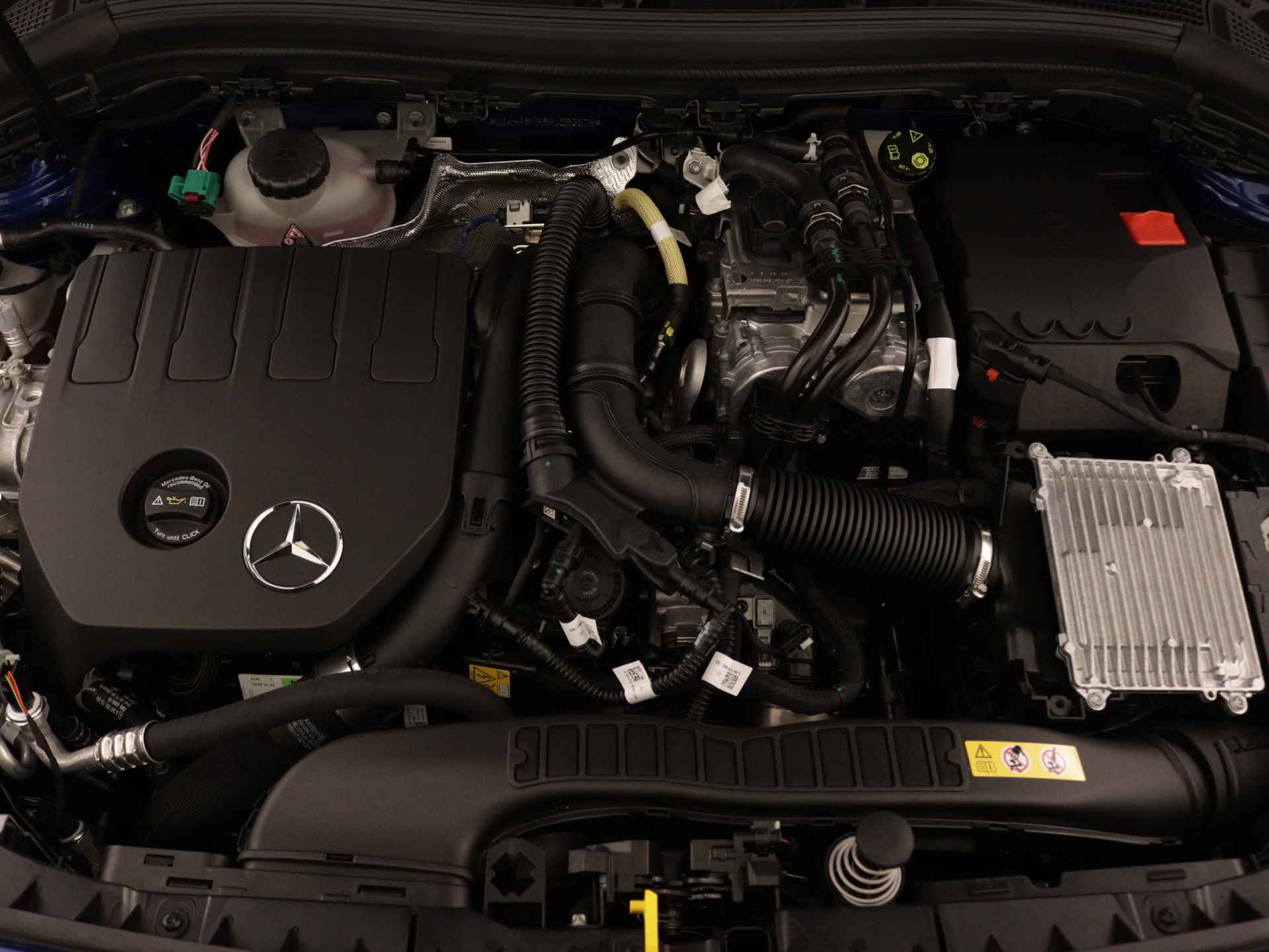 Mercedes-Benz B-Klasse 250 e AMG Line | Nightpakket | Premium pakket | USB-pakket Plus | EASY PACK achterklep | Keyless-Go comfortpakket | Dodehoekassistent | Verwarmde stoelen vooraan | MBUX augmented reality voor navigatie | - 36/39