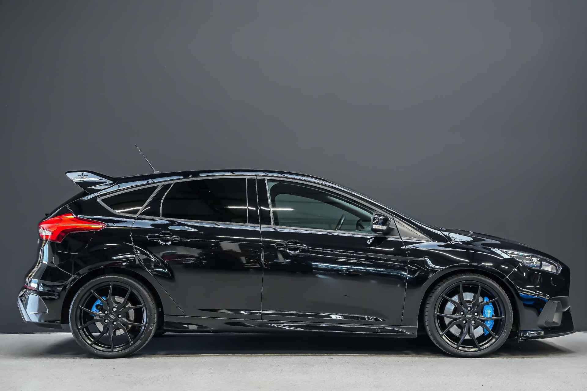 Ford Focus RS 2.3 350 pk |schaalstoelen|sper diff|Sony|Apple Carplay & Android Auto|cruise control|parkeersensoren en camera|19" Performance wielen| - 6/36