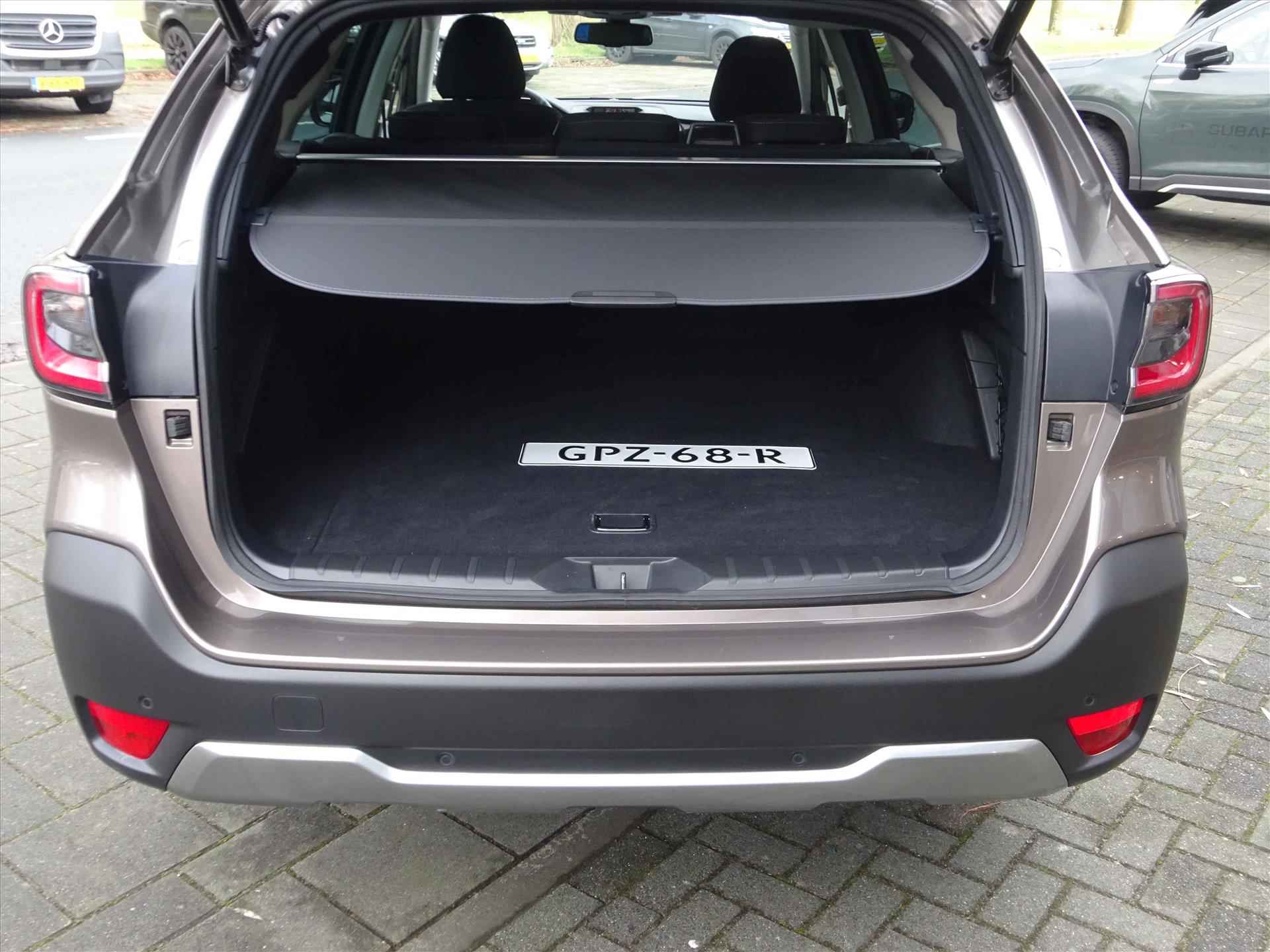 Subaru Outback 2.5i 169PK AWD CVT 50 YEAR Edition | Navi | Trehaak |  5 jaar fabrieksgarantie - 12/50