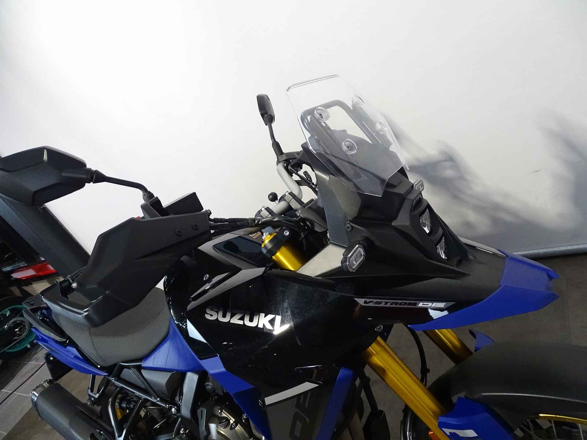 Suzuki DL 800 DE V-STROM - 5/10