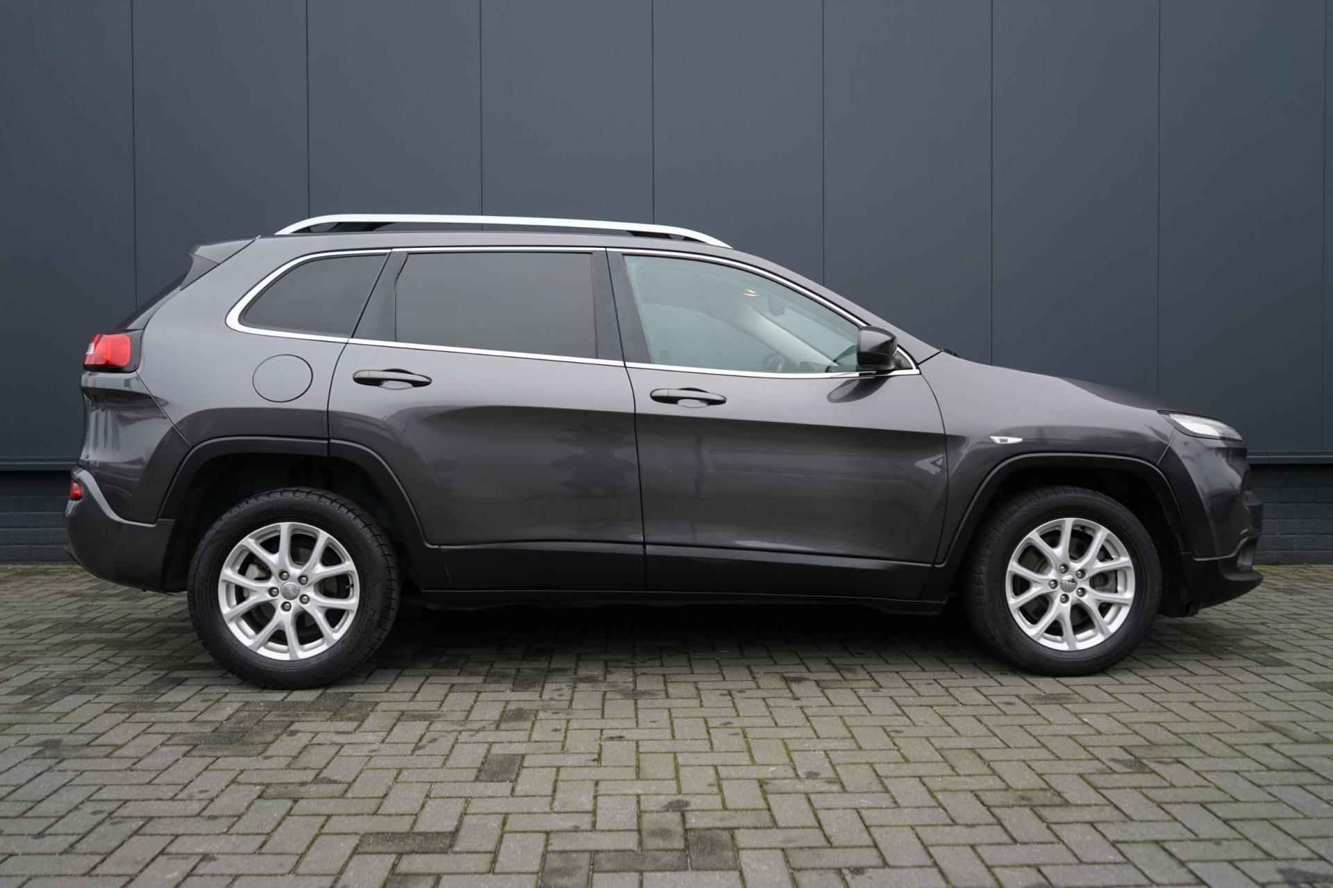 Jeep CHEROKEE 2.4 Latitude /Pano /U connect /1 jaar garantie - 25/29