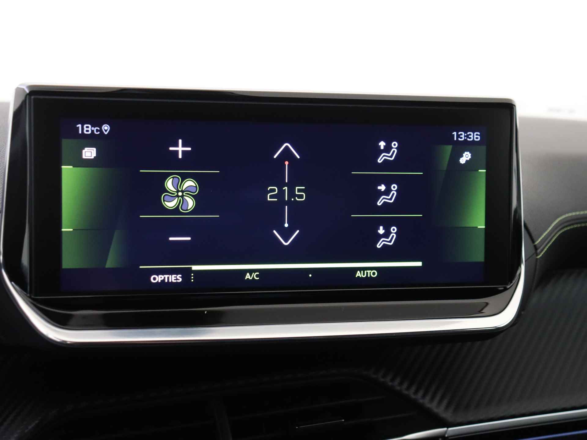 Peugeot 208 1.2 PureTech GT 130 pk Automaat 5 deurs | Navigatie | Climate Control - 19/33