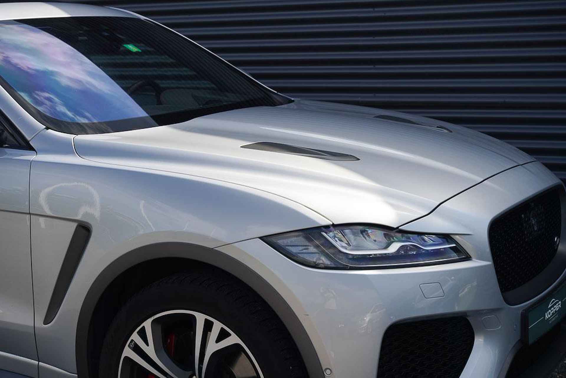 Jaguar F-PACE 5.0 V8 S/C AWD SVR / NL Auto / Pano / Meridian Surround / Trekhaak - 30/64