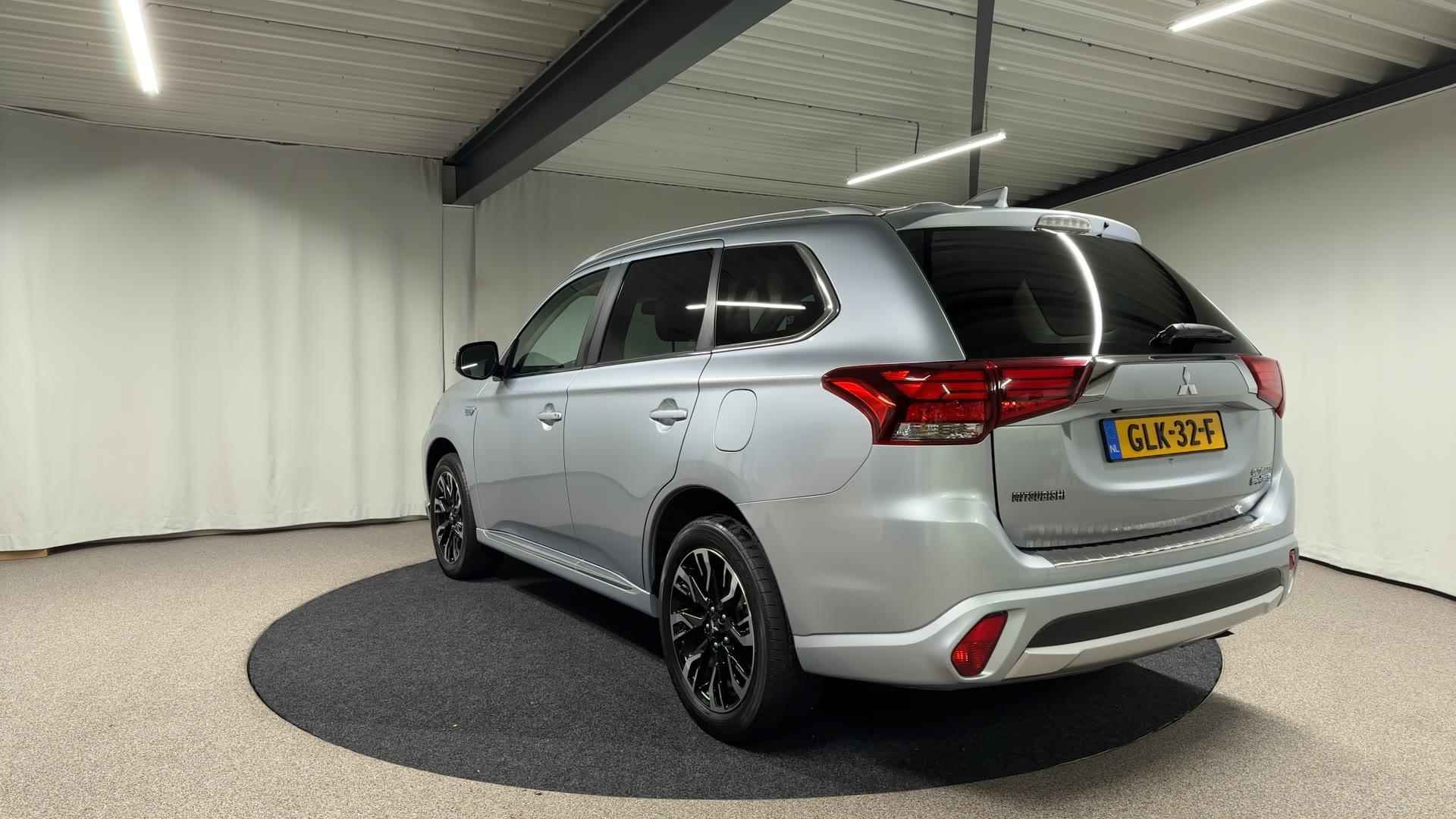 Mitsubishi Outlander 2.0 PHEV Premium Automaat Trekhaak - 3/46