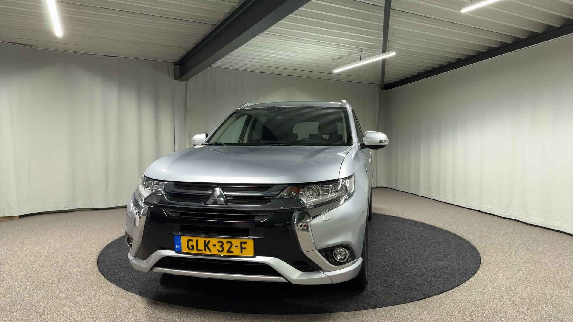 Mitsubishi Outlander 2.0 PHEV Premium Automaat Trekhaak - 13/46