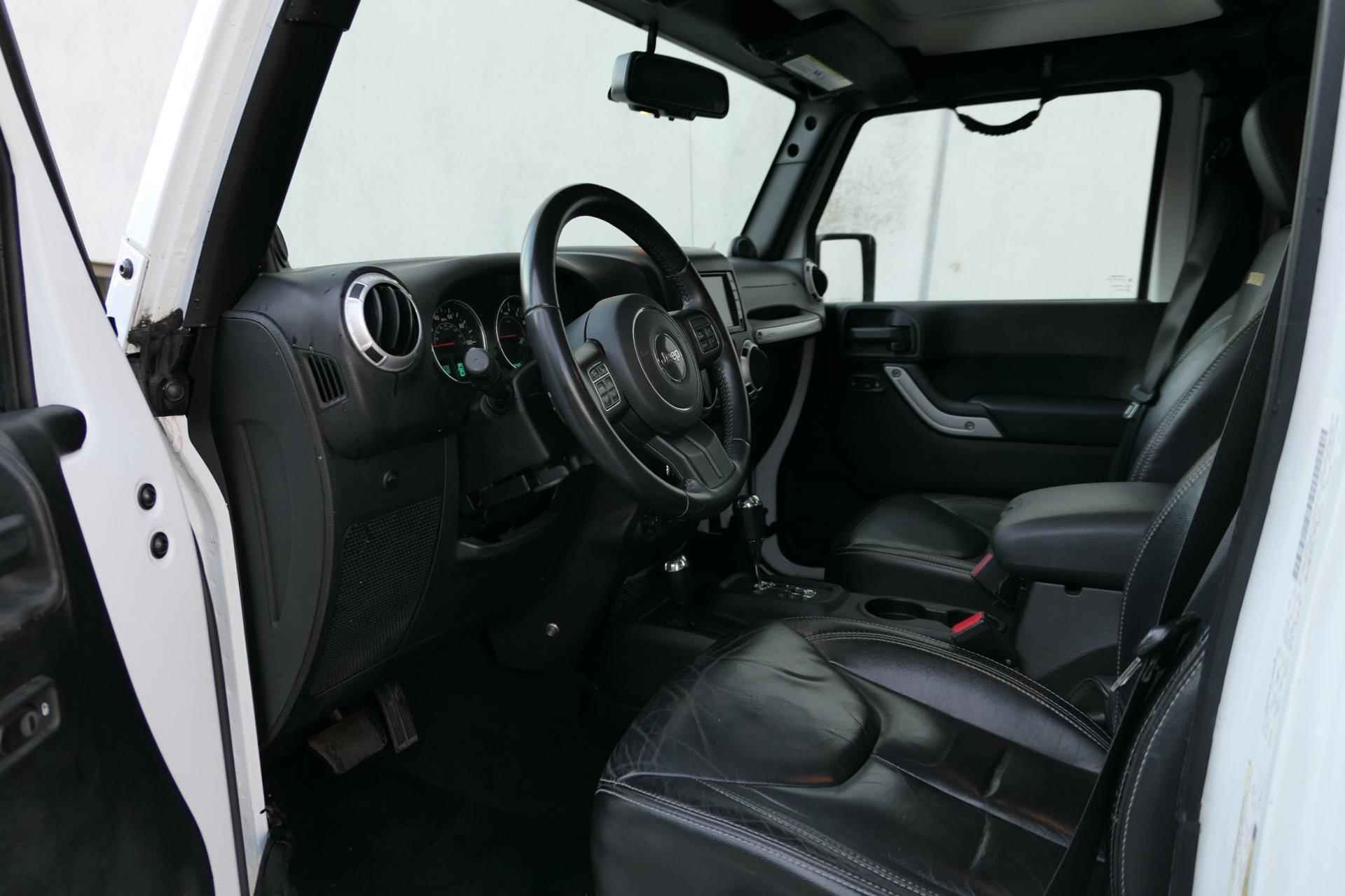 Jeep Wrangler Unlimited 3.6 Sahara Facelift 284pk NAP Leder Cruise PDC Stoelverwarming - 6/25