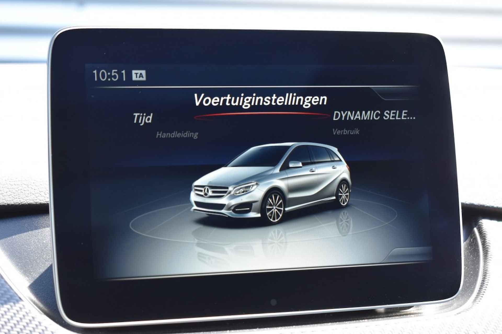 MERCEDES-BENZ B-klasse 180 BNS SOLUTION AMG / P.DAK / P.CAMERA / LED PAKKET - 44/50