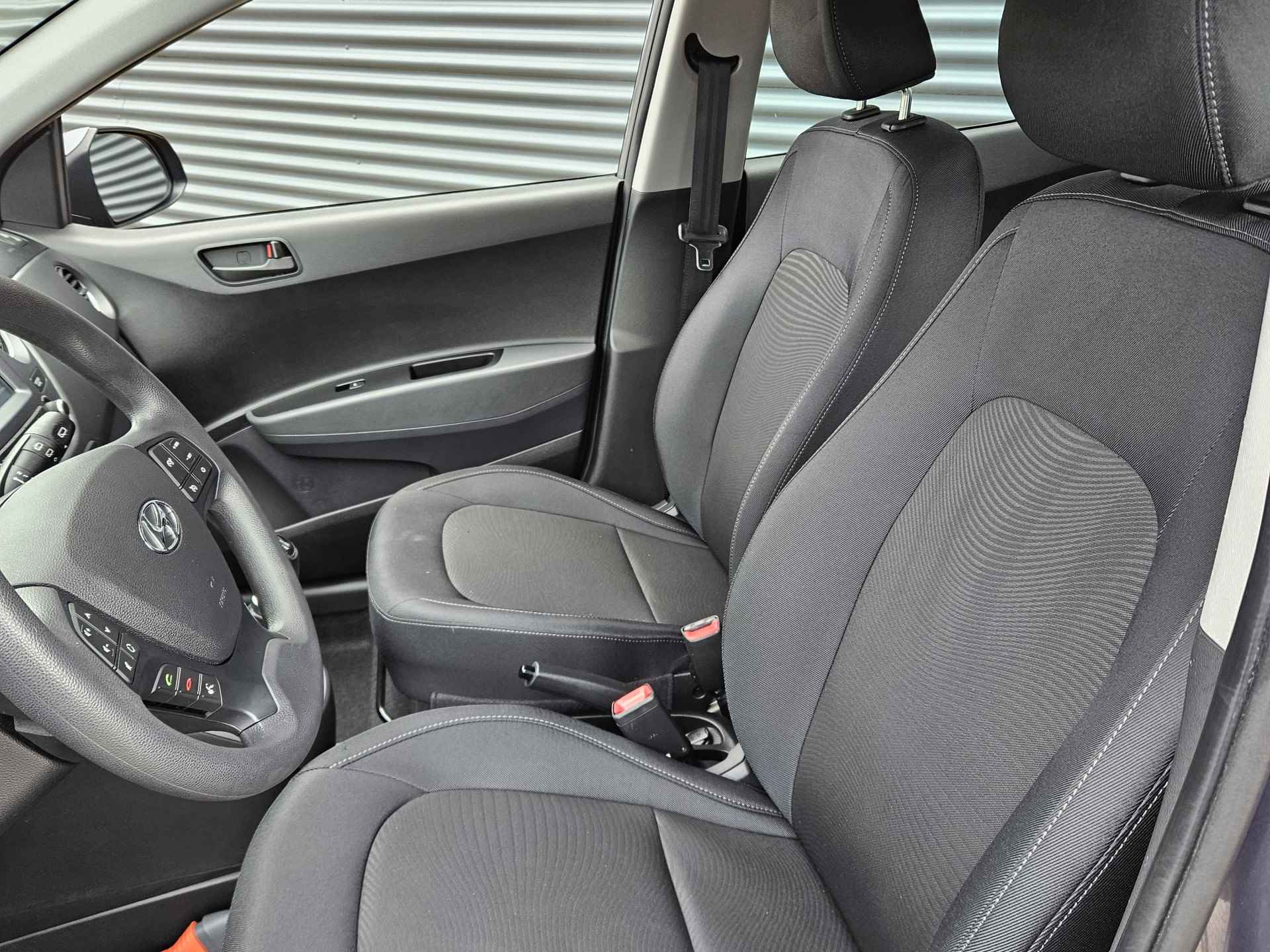 Hyundai i10 1.0i Comfort Navigatie | Bluetooth | Parkeersensoren - 32/33