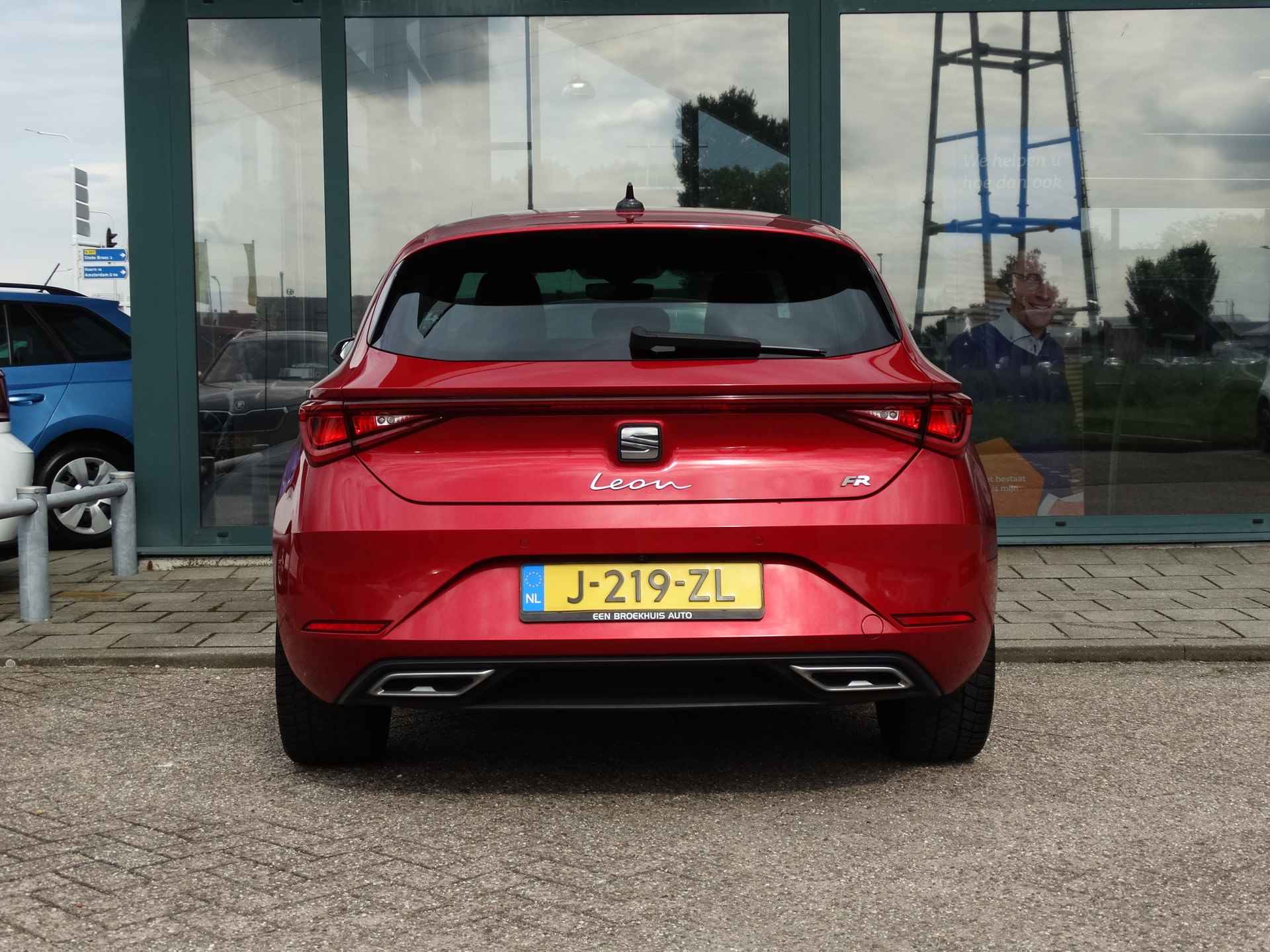 SEAT Leon 1.0 TSI 110 PK FR Launch Edition | Achteruitrijcamera | Stuur + Stoelverwarming | Cruise control adaptief | - 7/27