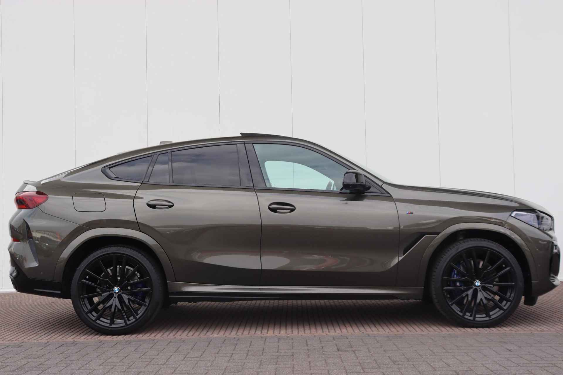 BMW X6 M50i High Executive | Showroom Sale - 3/35