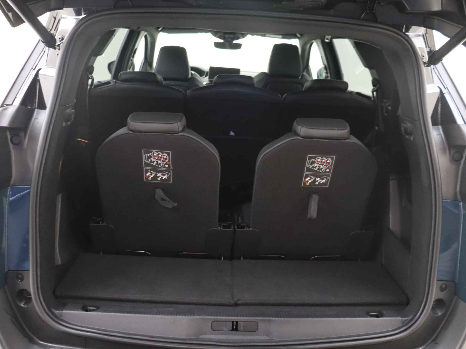 Peugeot 5008 1.2 PureTech GT Automaat | All Season | Stoelverwarming | Electrische achterklep | Pack Black - 33/45