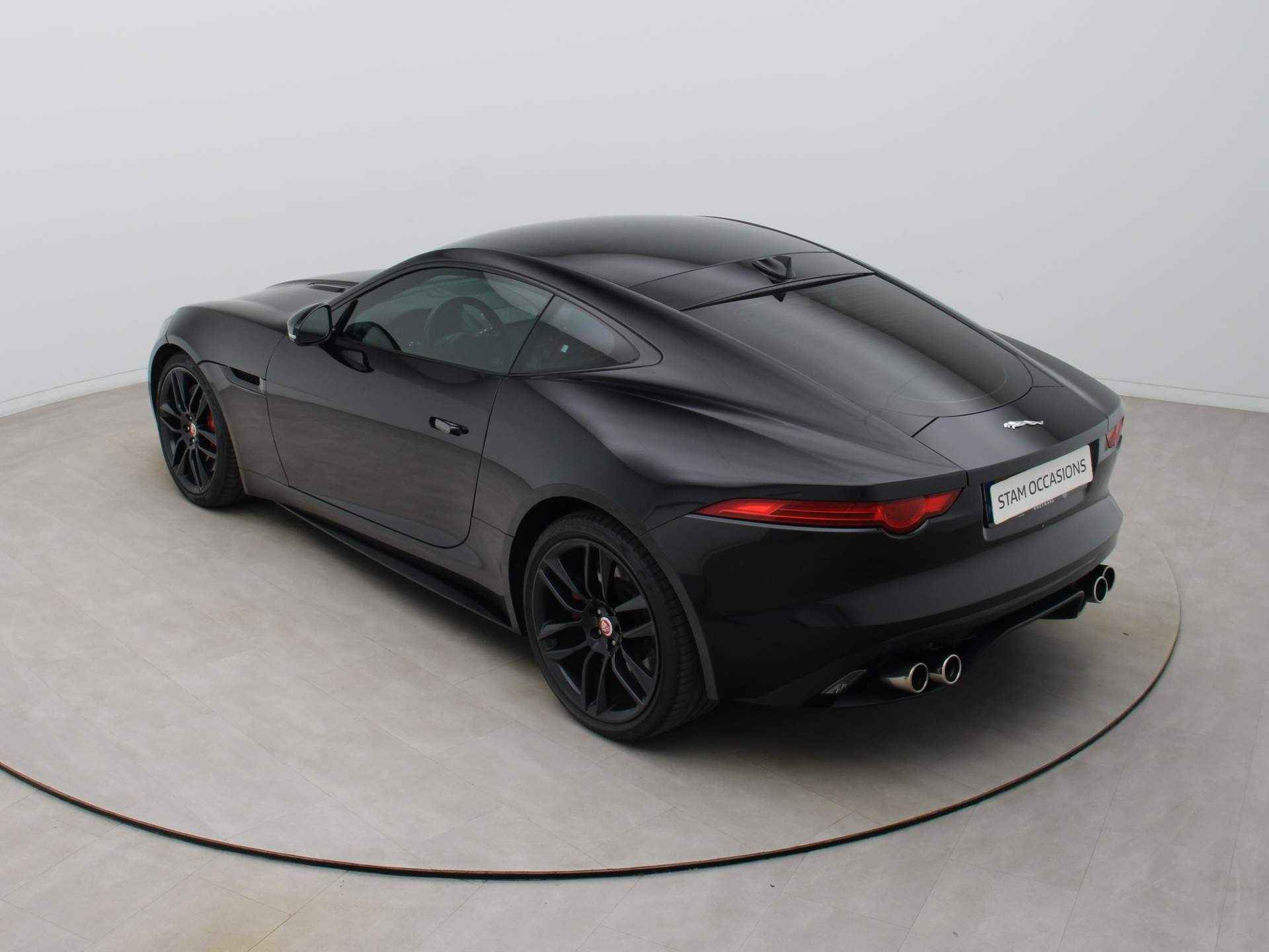 Jaguar F-Type 551pk 5.0 V8 R Coupé Panoramadak | Camera | Meridian | Full Option - 13/45