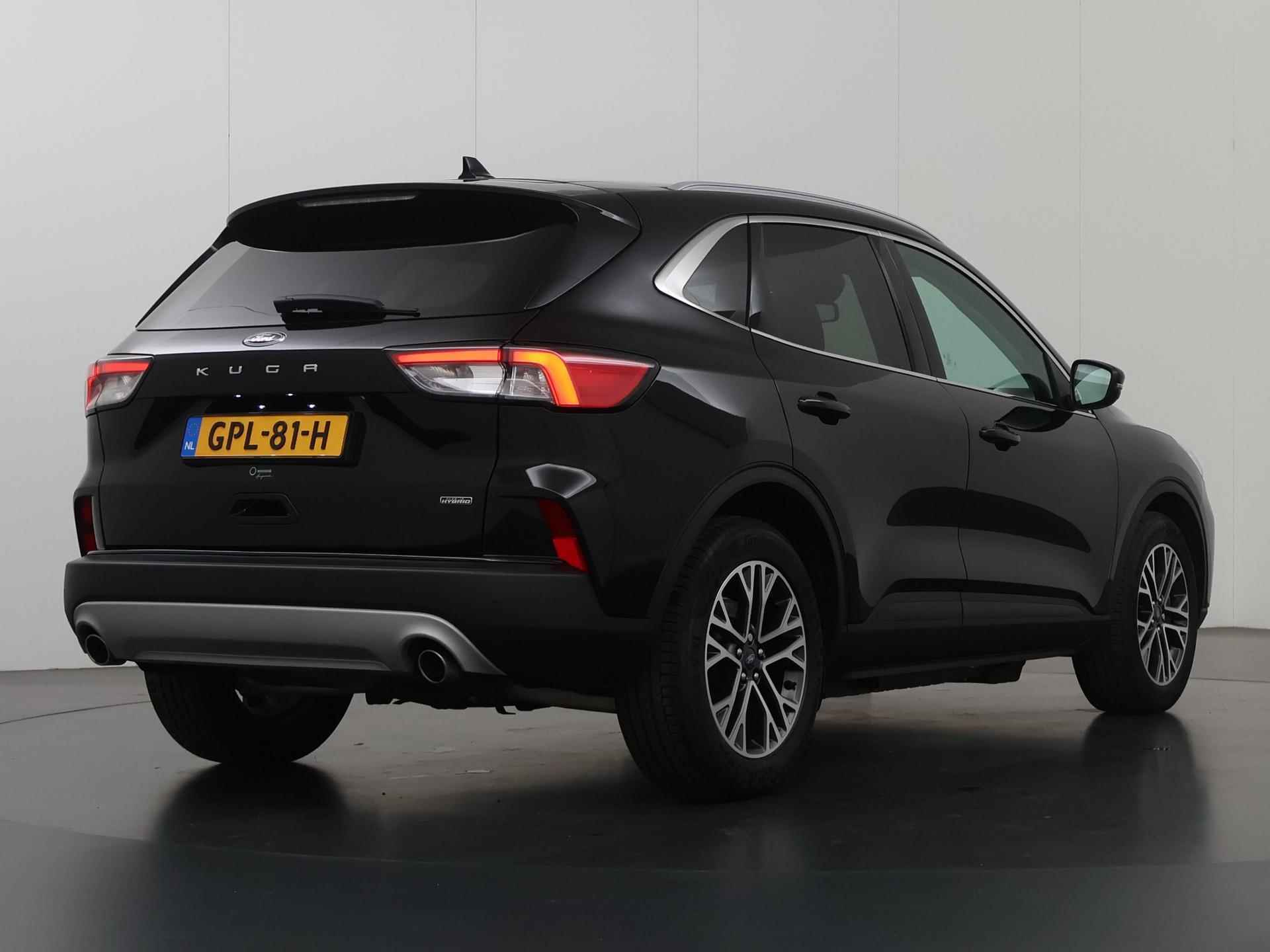 Ford Kuga 2.5 PHEV Titanium X | Winterpack | Climate Control | B&O Premium Audio | LED Koplampen | - 3/47