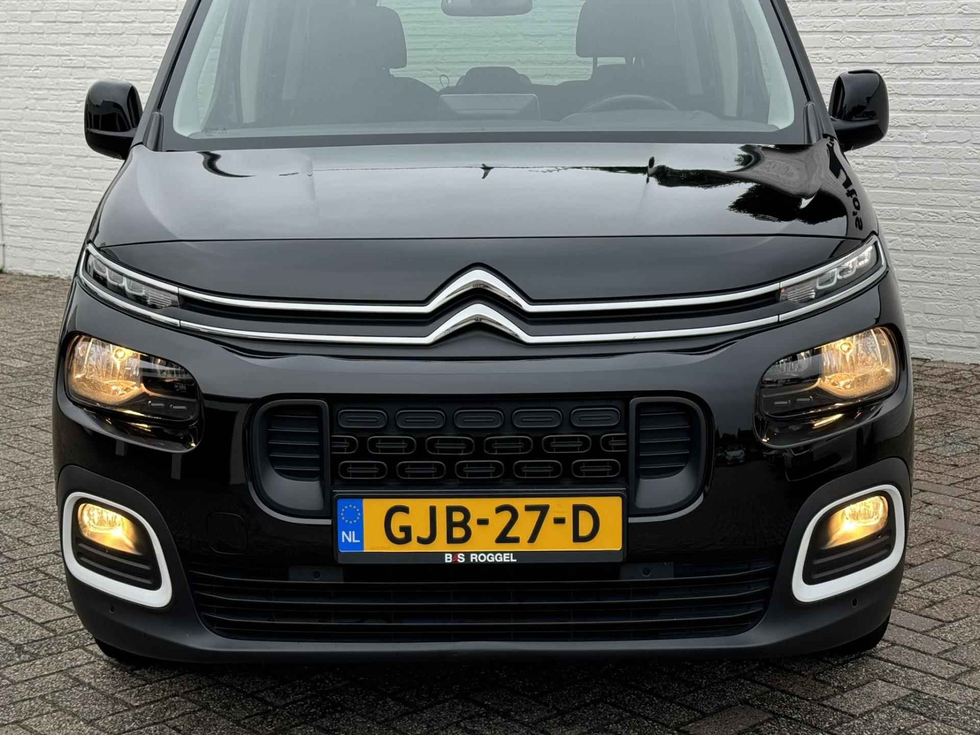 Citroen BERLINGO 1.2 PureTech Shine Navigatie Pdc voor en achter Cruise Panorama 4 Seizoenen banden - 14/55