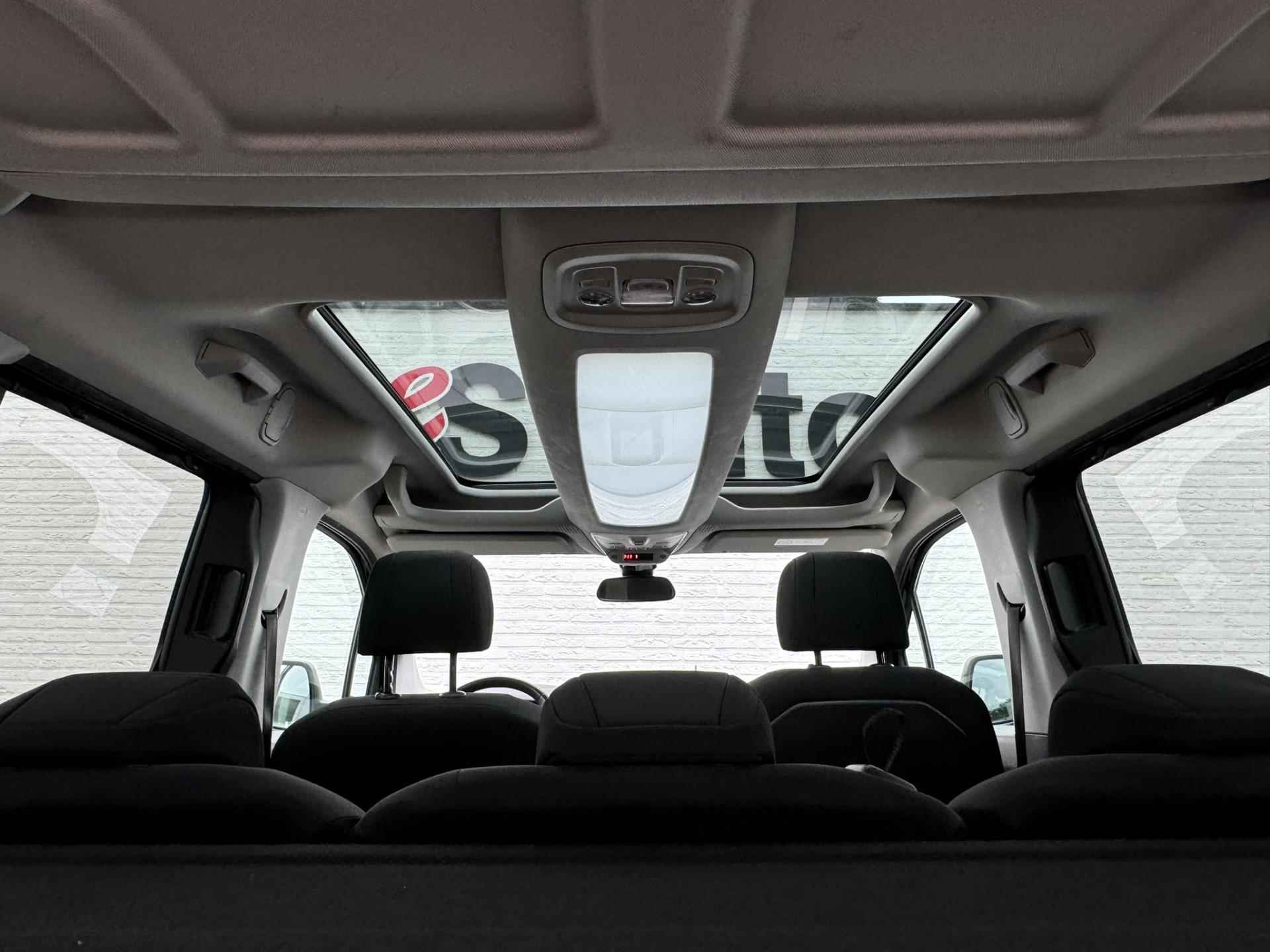 Citroen BERLINGO 1.2 PureTech Shine Navigatie Pdc voor en achter Cruise Panorama 4 Seizoenen banden - 41/55