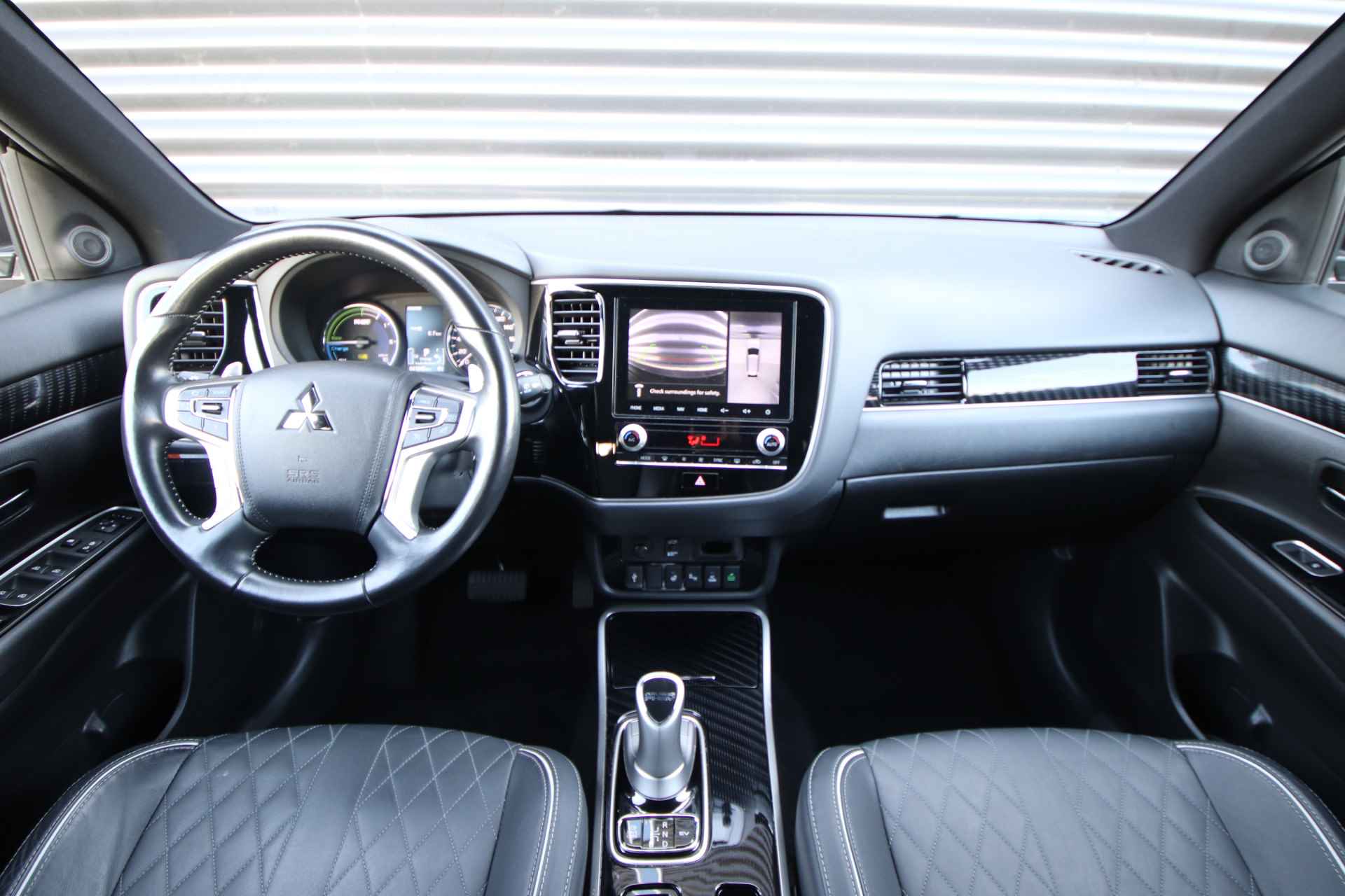 Mitsubishi Outlander 2.4 PHEV Instyle Slechts 41.042 km! Leder, Navigatie, 18"LM, Standkachel - 47/75