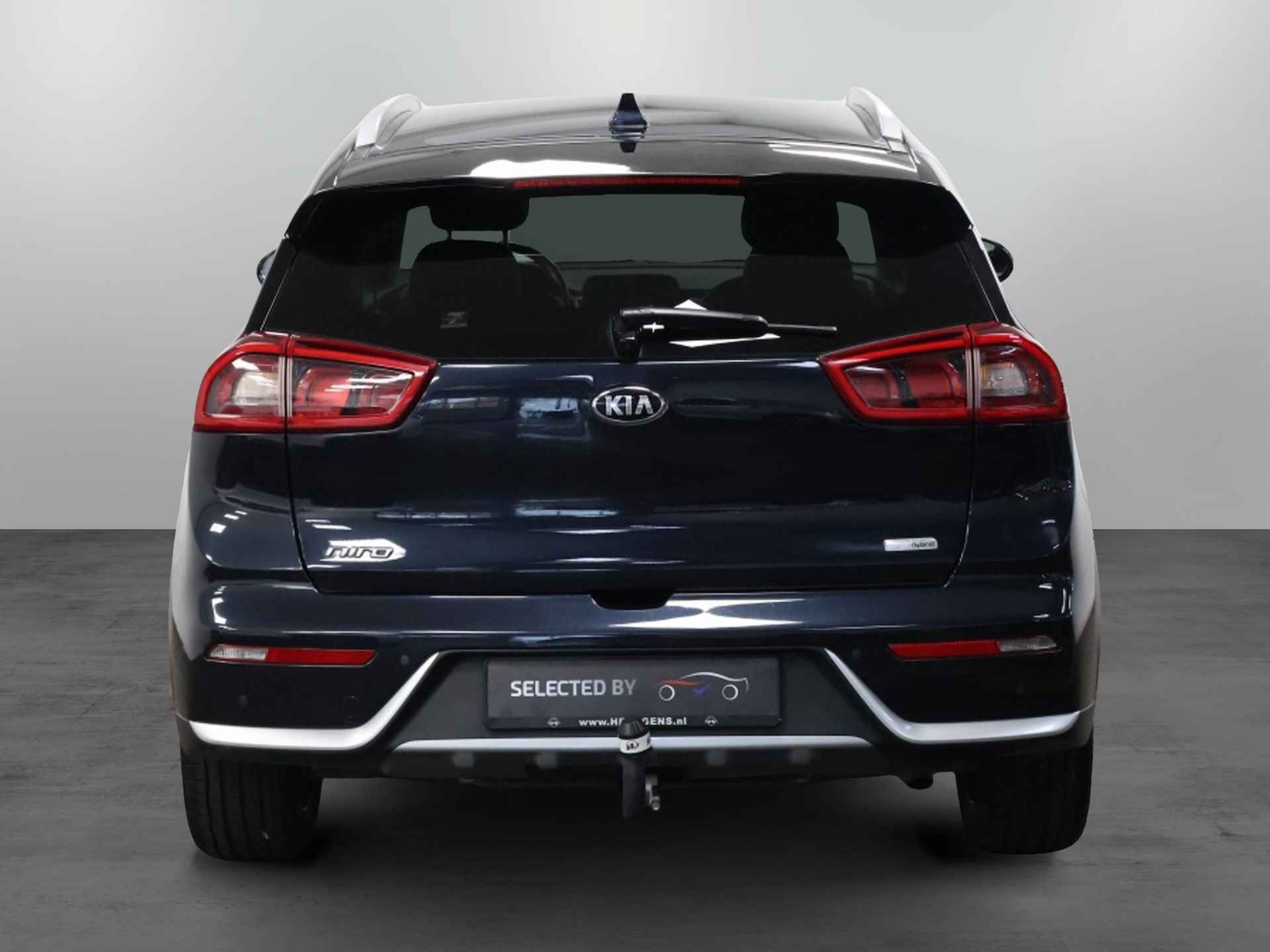 Kia Niro 1.6 GDi H. Execut.L - 4/26