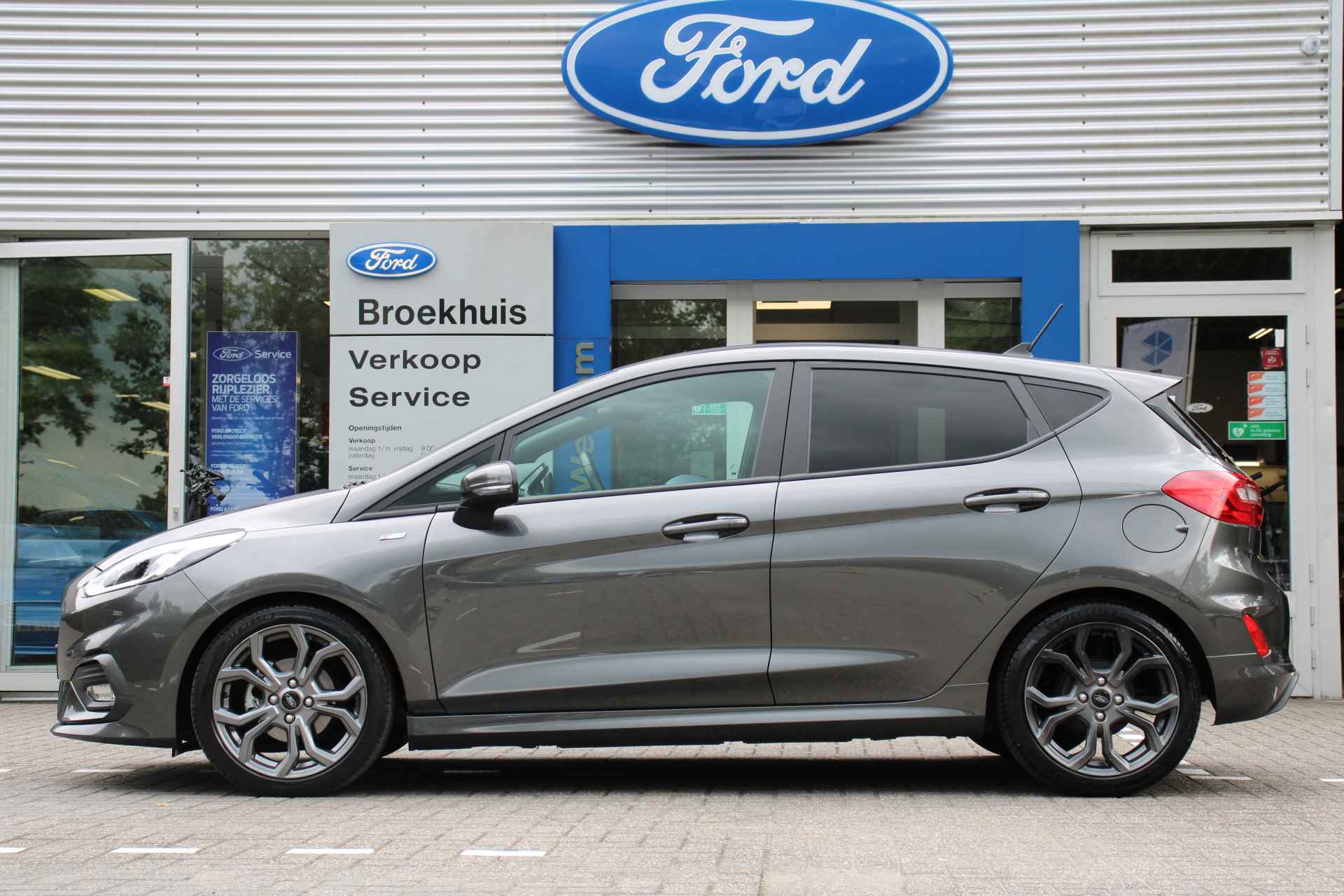 Ford Fiesta 1.0EB 125PK ST-LINE AUTOMAAT | DEALER OH! | NAVI | CLIMA | CRUISE | PARKEERSENSOREN | APPLE CARPLAY & ANDROID AUTO | 17" LMV | P - 2/31