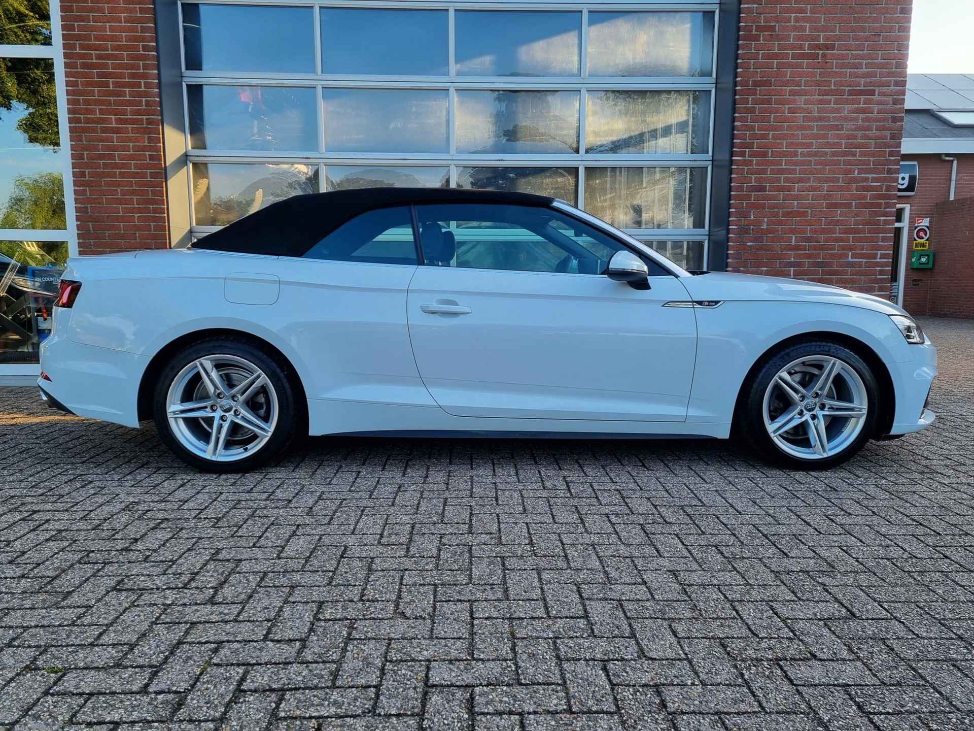 Audi A5 Cabriolet 2.0 TFSI MHEV Sport Pro Line S - 2/26