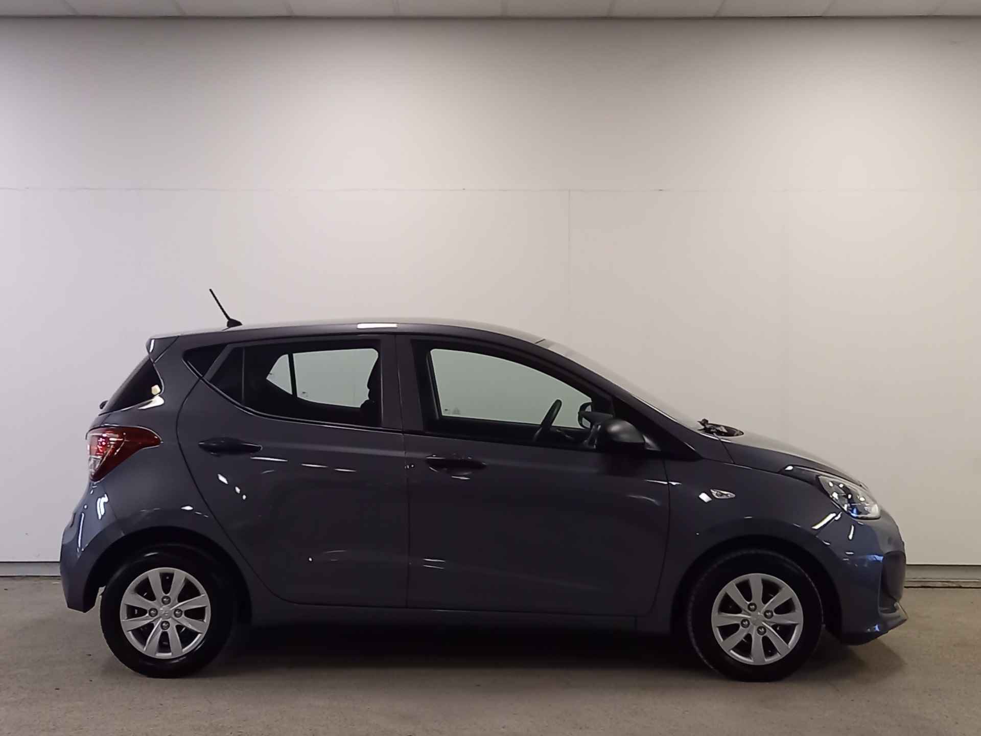 Hyundai i10 1.0i i-Motion Lage km stand, zuinige auto. - 20/28